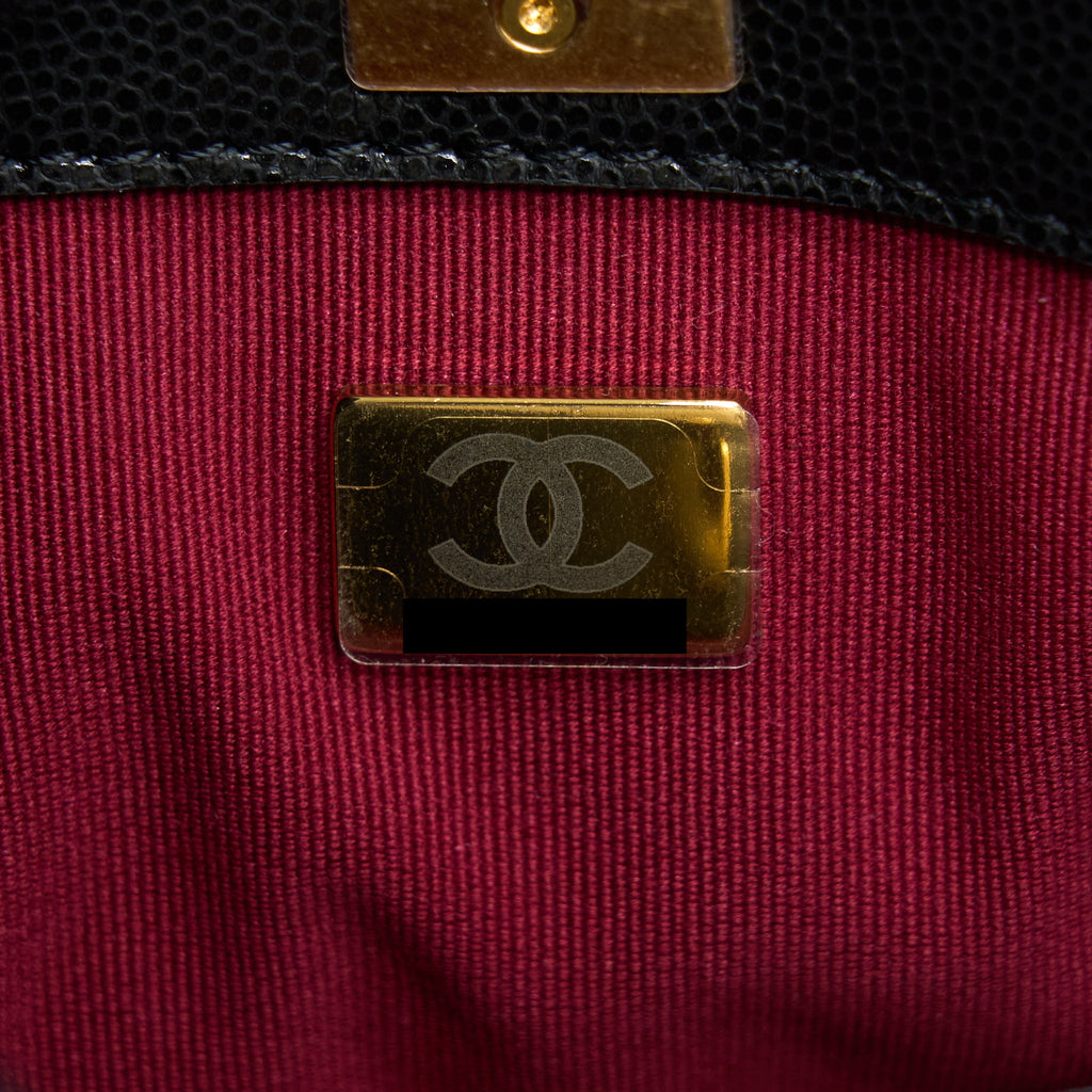 CHANEL 22A TWIST YOUR BUTTONS HOBO SHOULDER BAG CAVIAR BLACK GHW (MICROCHIP)