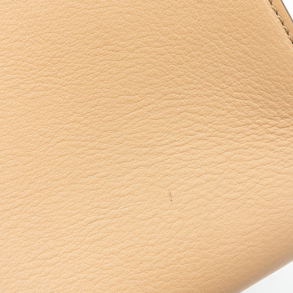 FENDI MEDIUM PEEKABOO CALFSKIN TOBACCO MULTICOLOUR HARDWARE