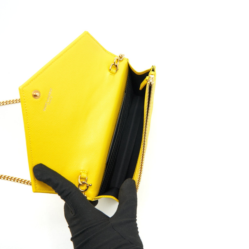 SAINT LAURENT /YSL ENVELOPE WALLET ON CHAIN GRAINED CALFSKIN YELLOW GHW