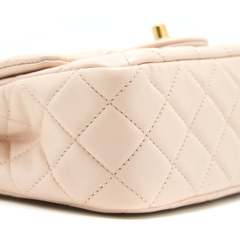 CHANEL 22C PEARL CRUSH MINI SQUARE FLAP BAG LAMBSKIN LIGHT PINK GHW