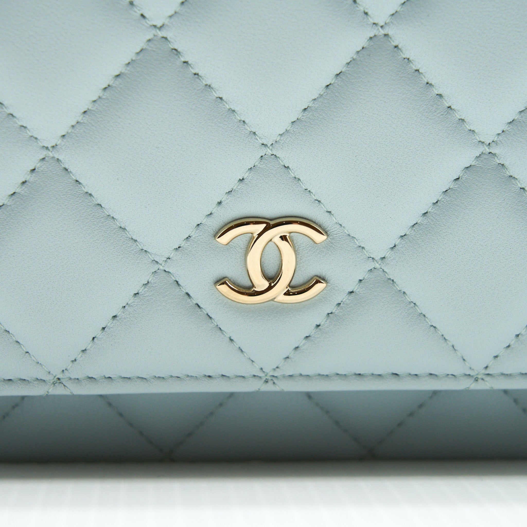 CHANEL RIBBON WALLET ON CHAIN LAMBSKIN LIGHT BLUE LGHW