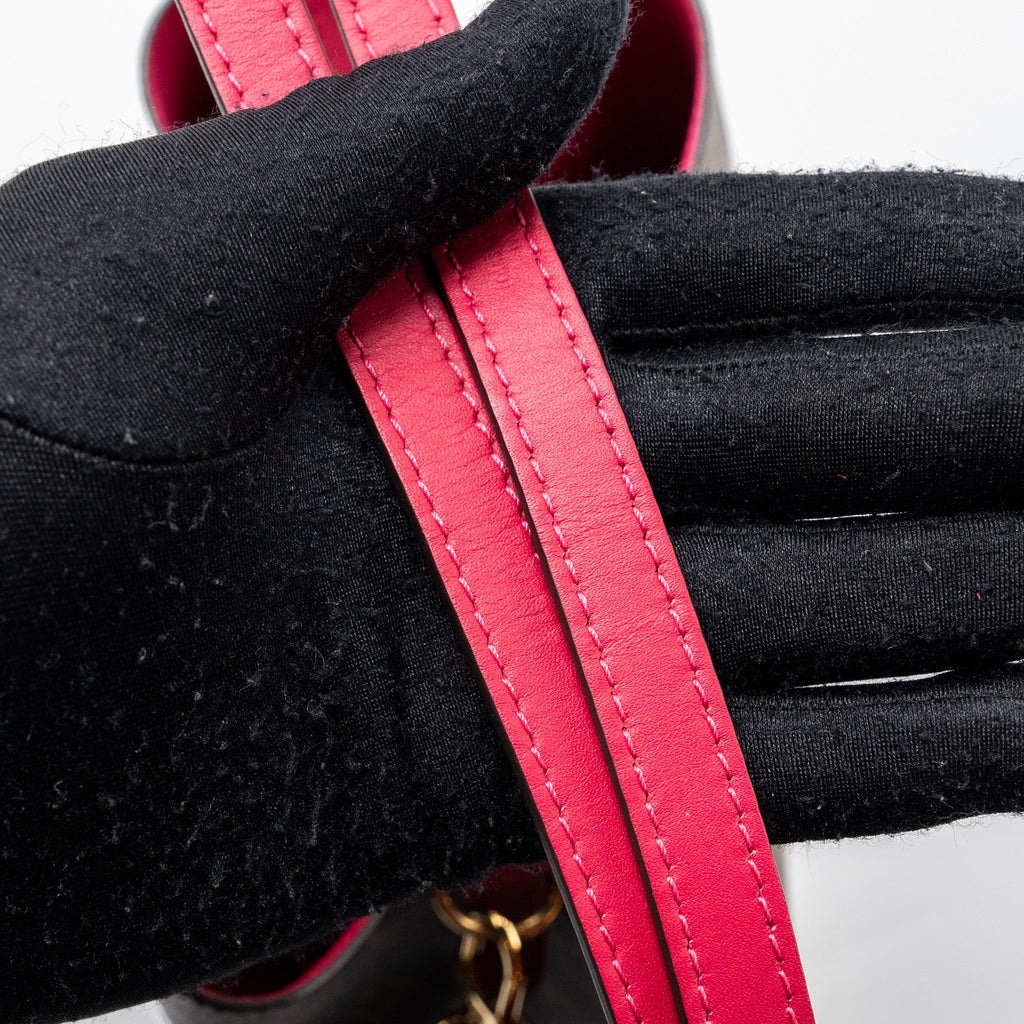 LOUIS VUITTON NEONOE MONOGRAM CANVAS/PINK GHW