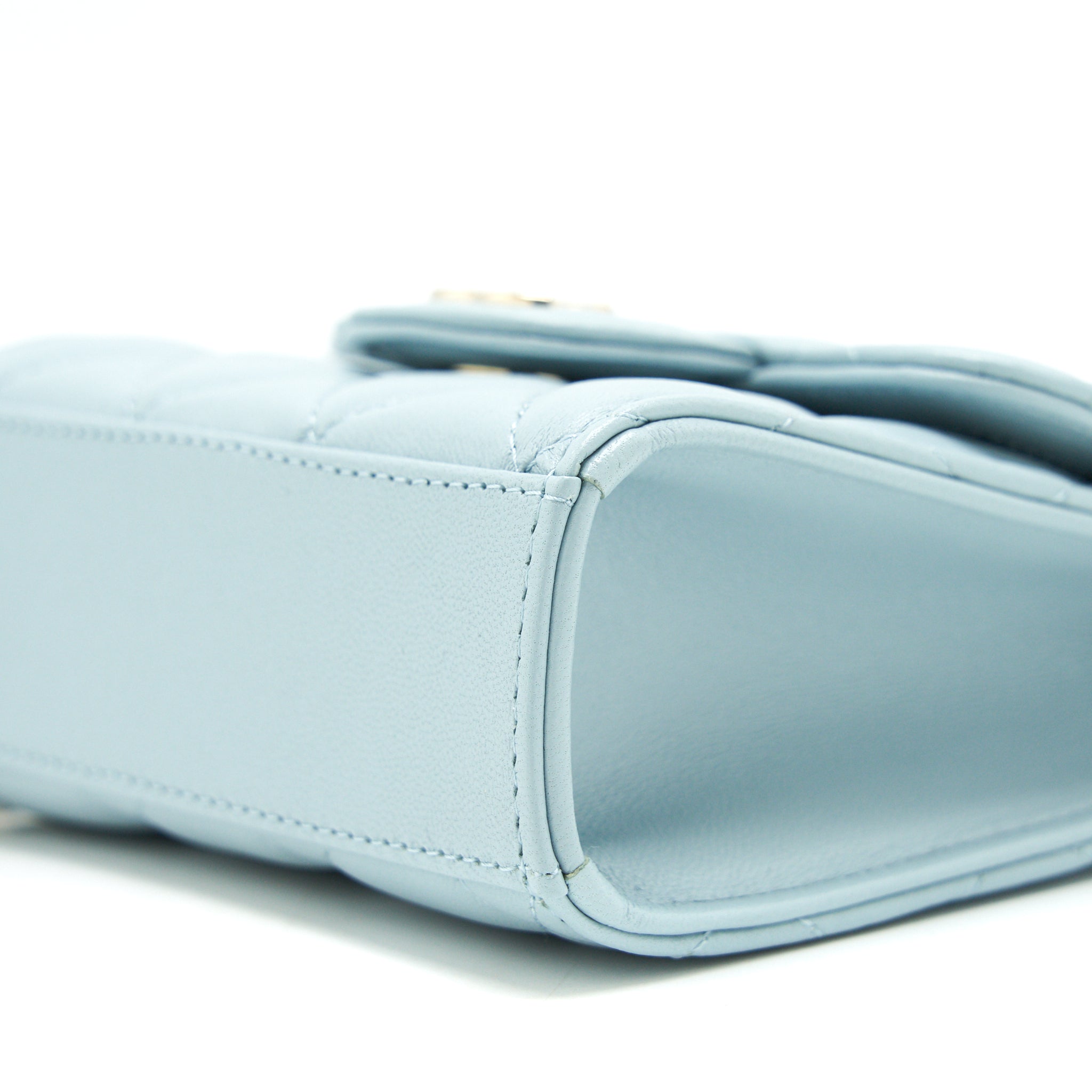 CHANEL 22P TOP HANDLE MINI VANITY ON CHAIN LAMBSKIN LIGHT BLUE LGHW