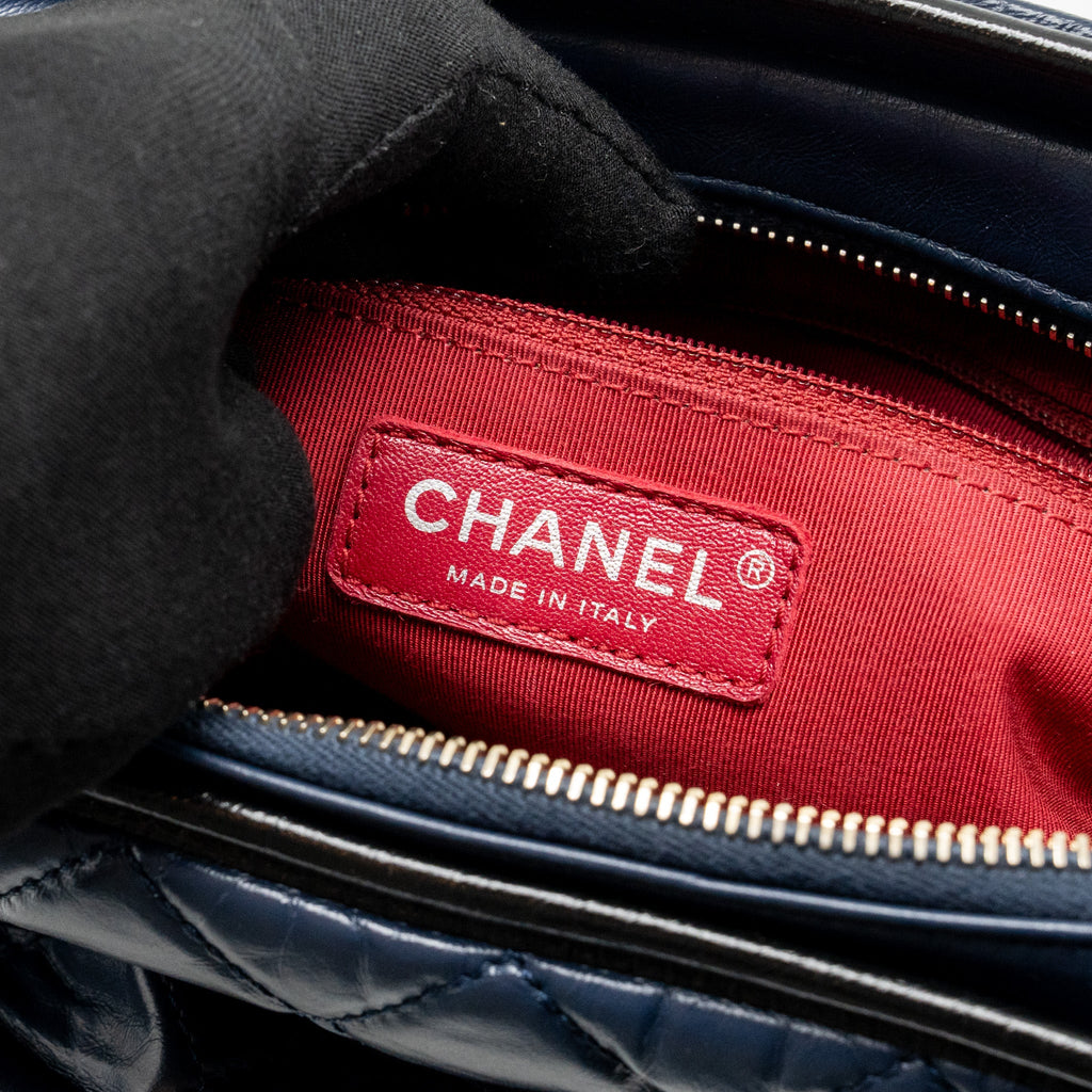 CHANEL GABRIELLE HOBO BAG AGED CALFSKIN NAVY/BLACK MULTICOLOURED HARDWARE