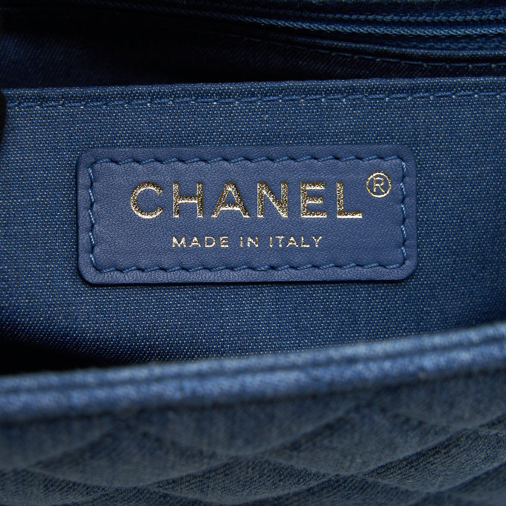 CHANEL 22C DENIM PEARL CRUSH MINI SQUARE FLAP BAG (MICROCHIP)