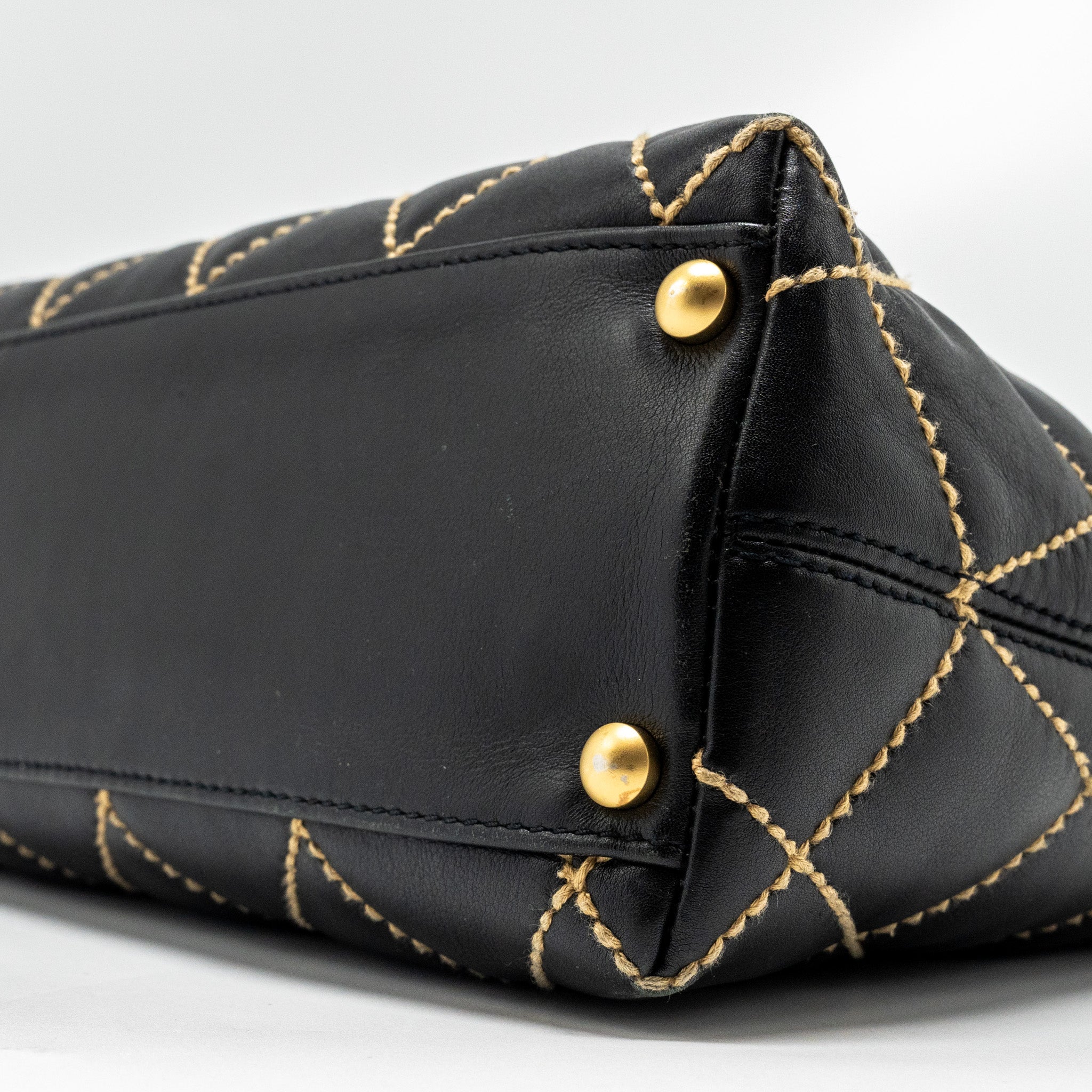CHANEL VINTAGE QUILTED ZIP SHOULDER BAG CALFSKIN BLACK GHW