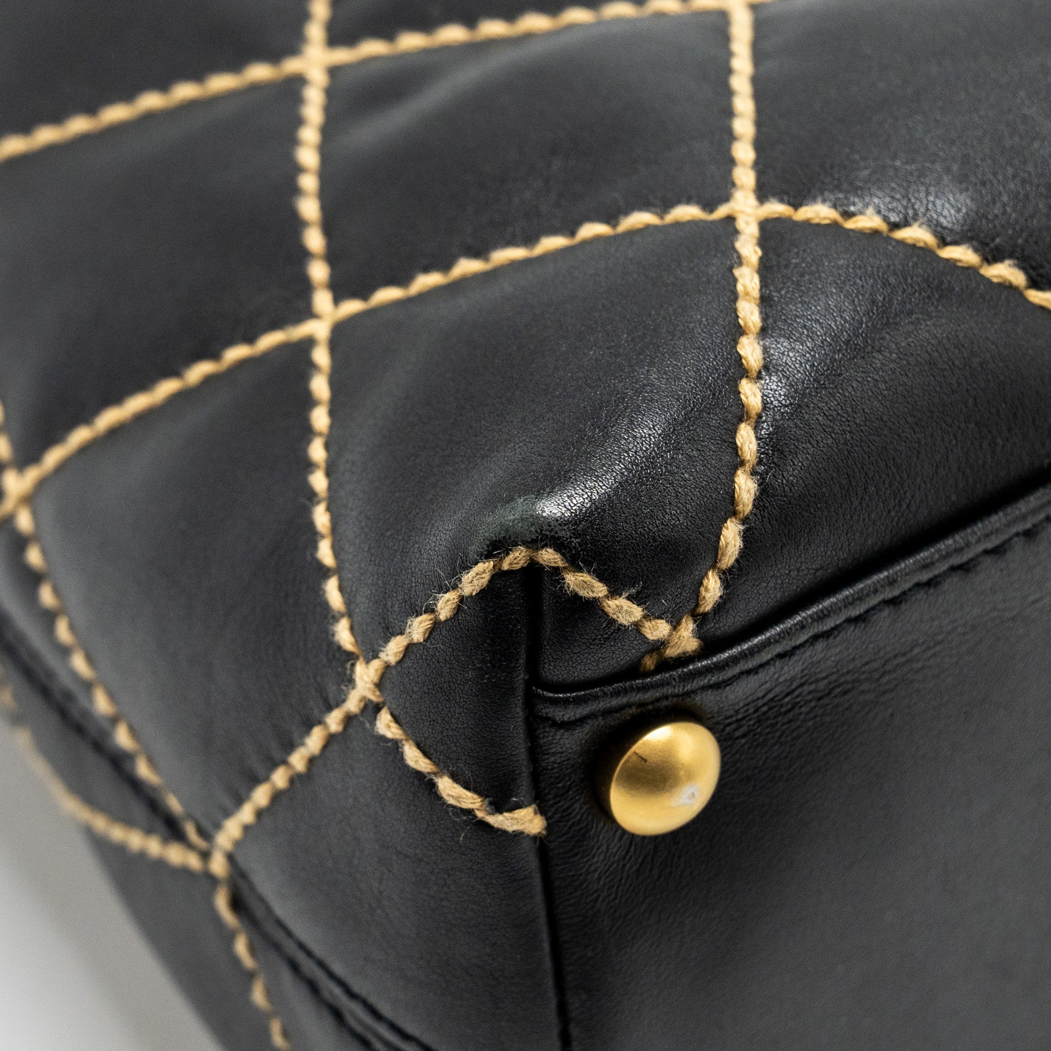 CHANEL VINTAGE QUILTED ZIP SHOULDER BAG CALFSKIN BLACK GHW