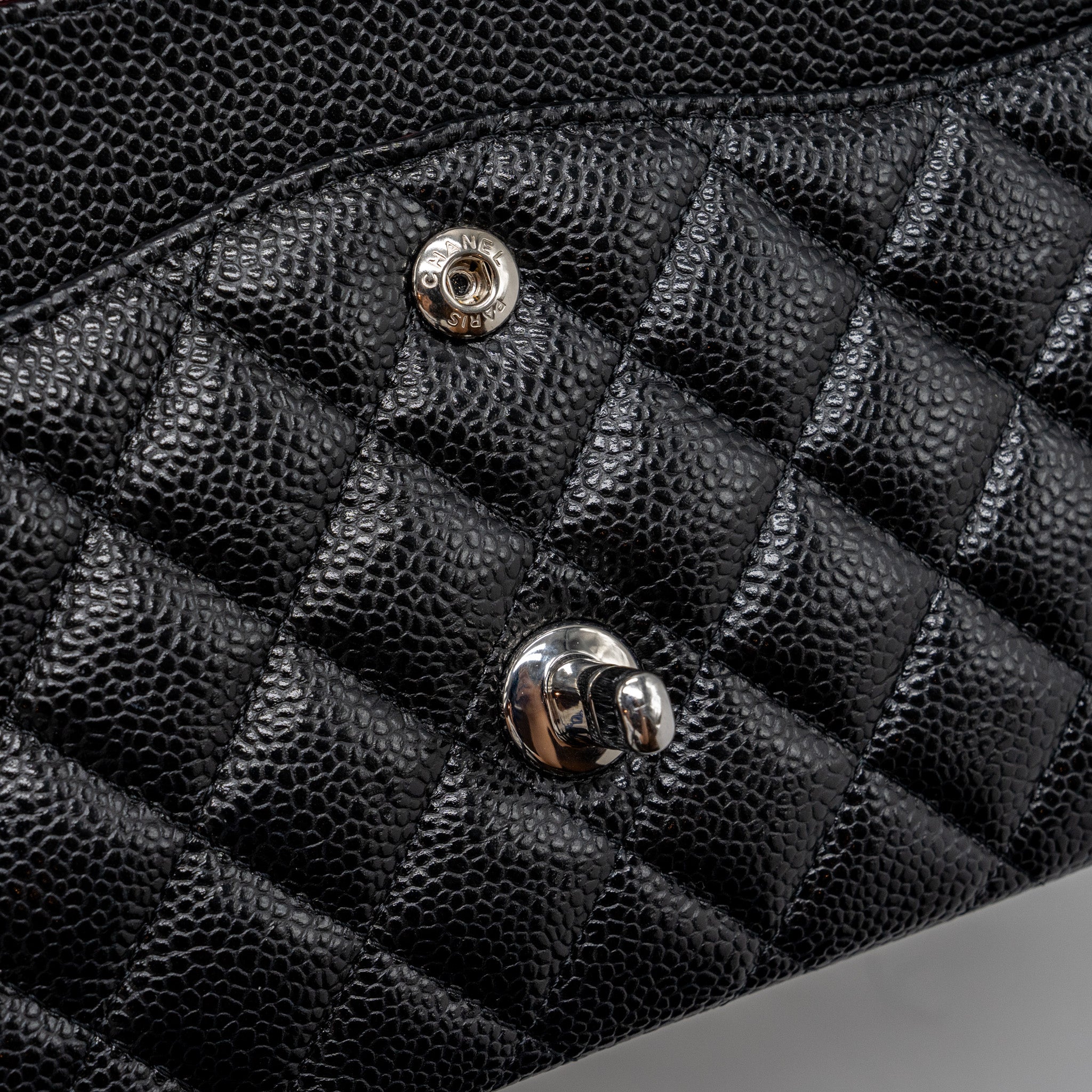 CHANEL MEDIUM CLASSIC DOUBLE FLAP BAG CAVIAR BLACK SHW (MICROCHIP)