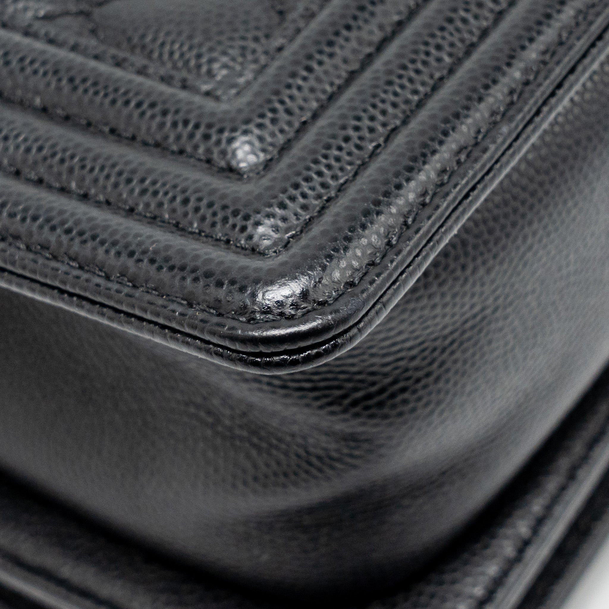 CHANEL SMALL BOY BAG CAVIAR BLACK GHW (MICROCHIP)