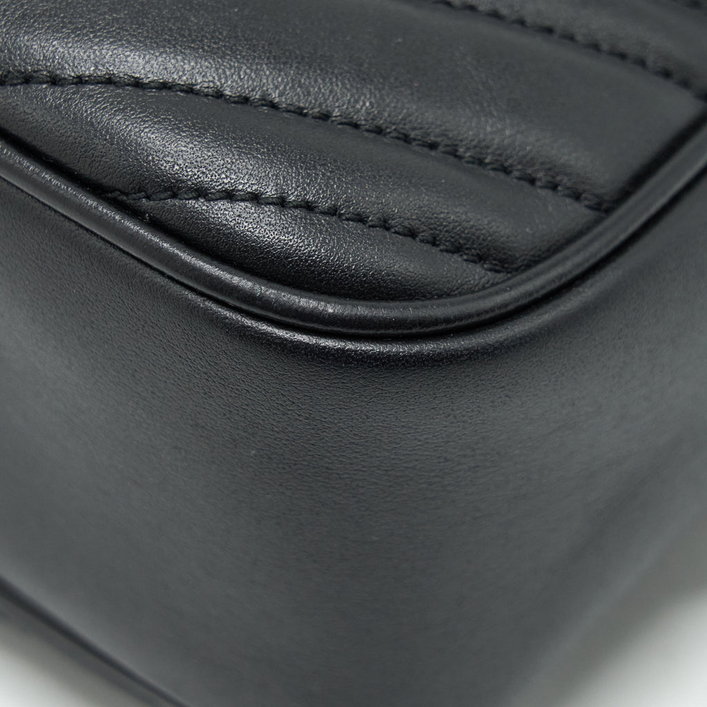 GUCCI GG MARMONT SMALL MATELASSE SHOULDER BAG BLACK GHW