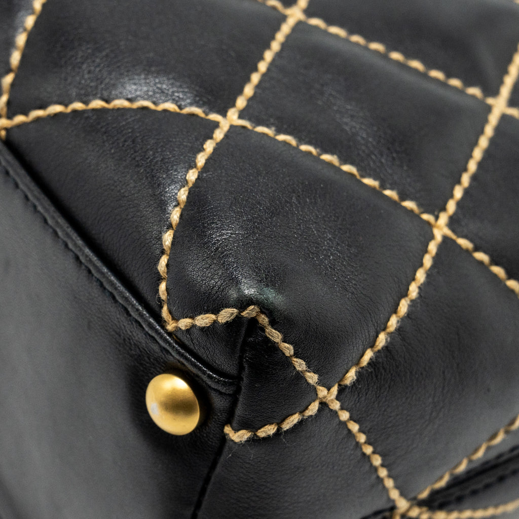 CHANEL VINTAGE QUILTED ZIP SHOULDER BAG CALFSKIN BLACK GHW