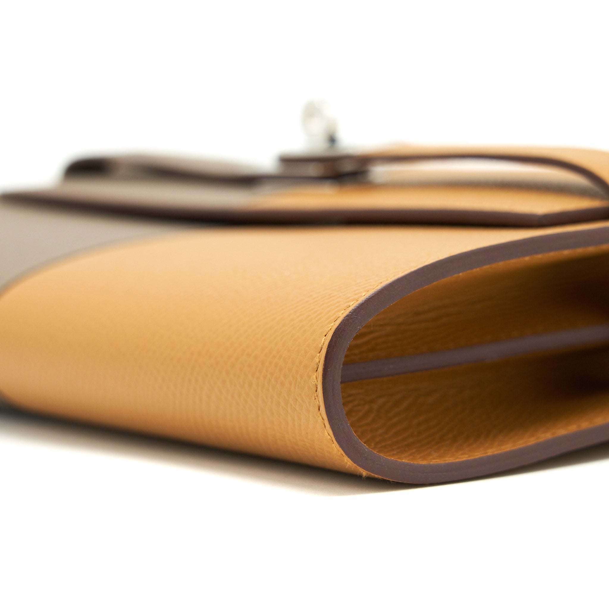 HERMES CLASSIC KELLY TO GO ETOUPE/ SESAME/ BLUE INDIGO SHW