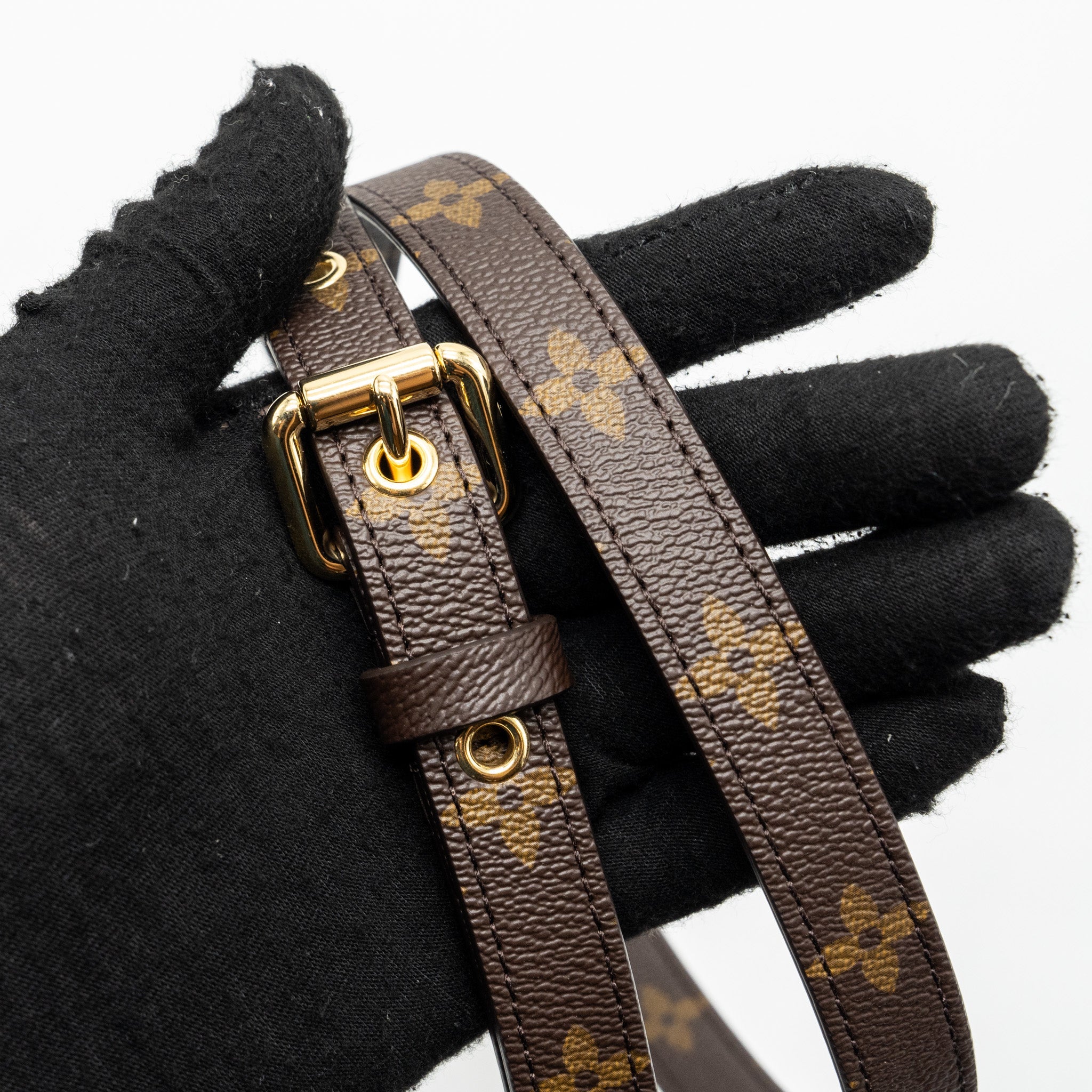 LOUIS VUITTON POCHETTE MÉTIS MONOGRAM CANVAS GHW