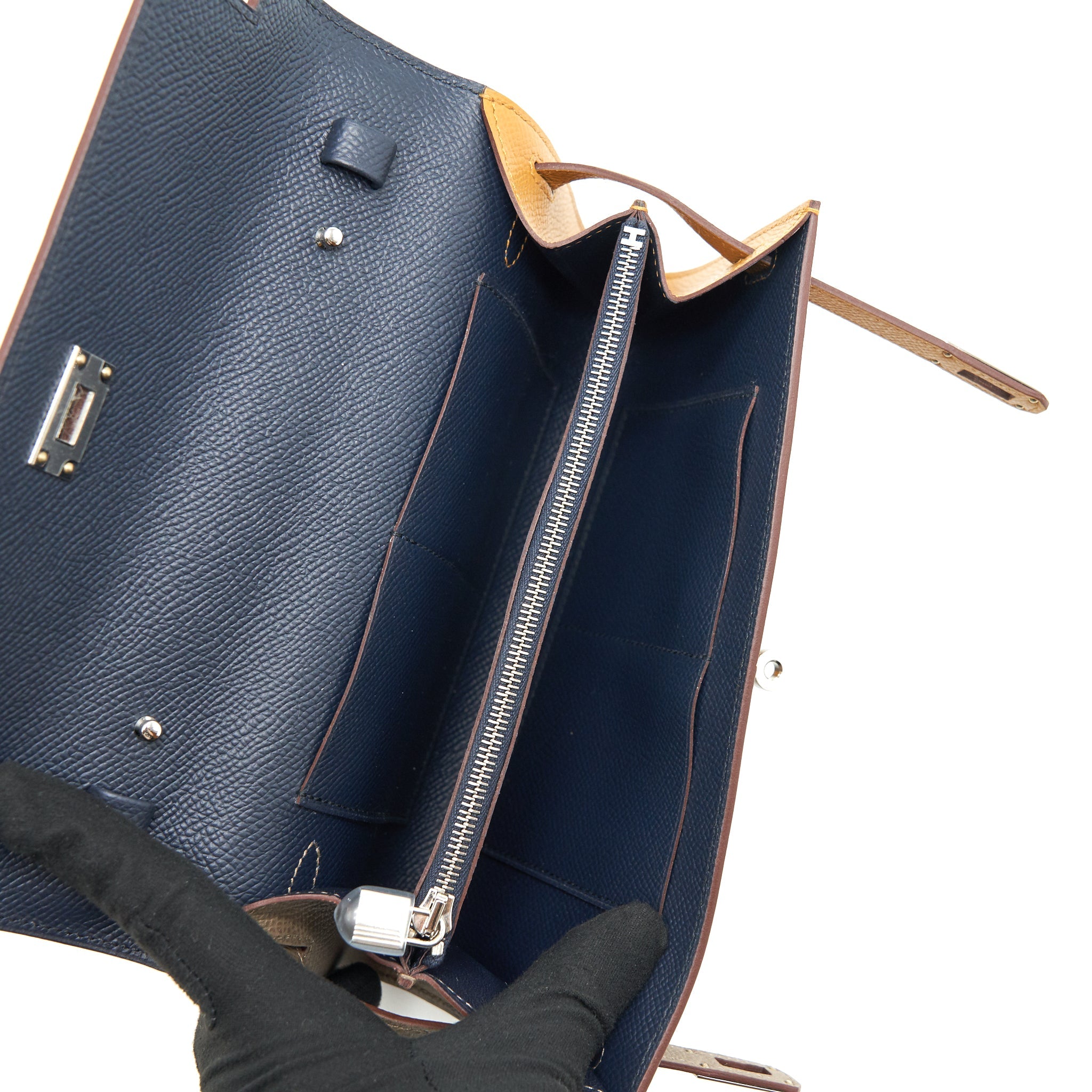HERMES CLASSIC KELLY TO GO ETOUPE/ SESAME/ BLUE INDIGO SHW