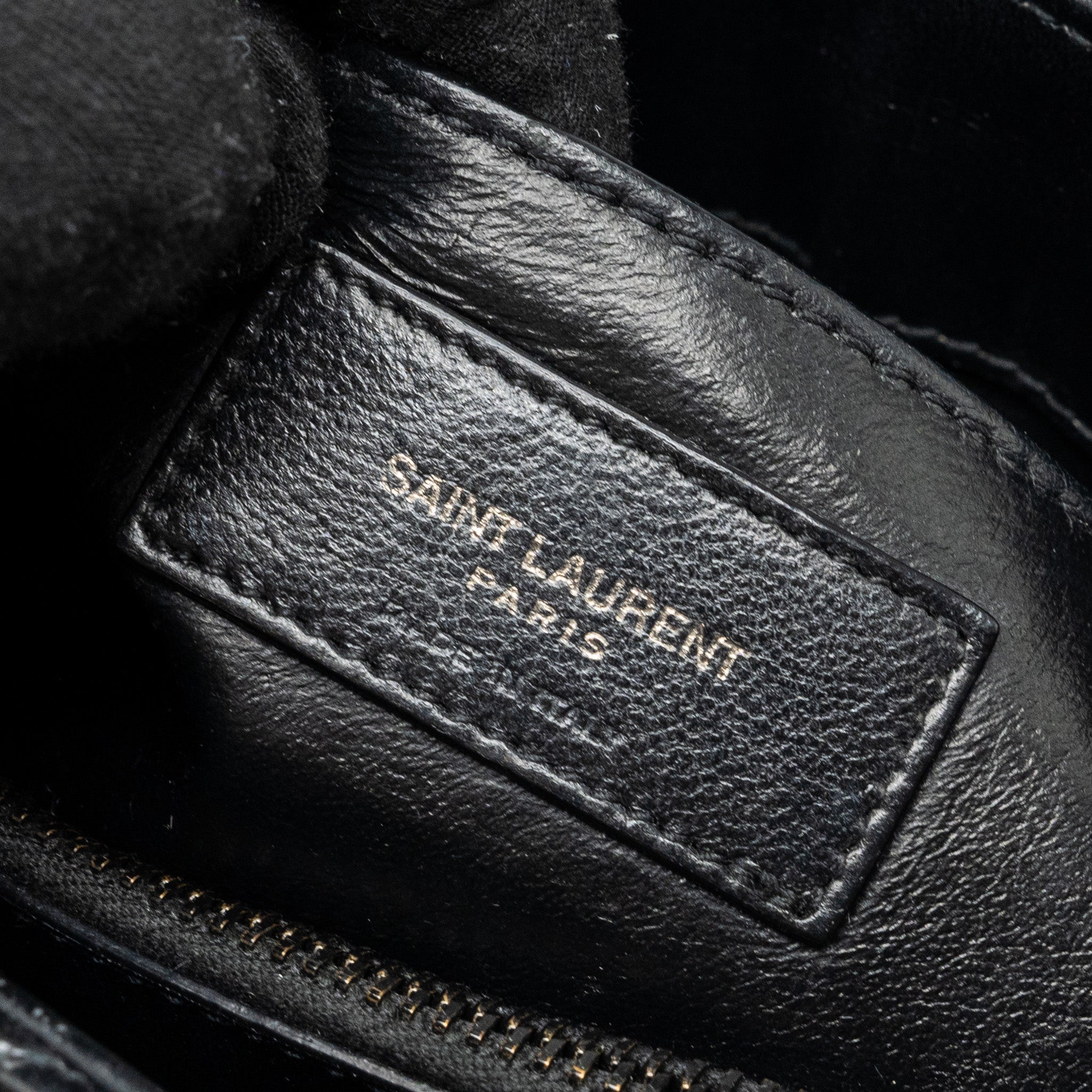 SAINT LAURENT/YSL SMALL LOULOU BAG CALFSKIN SO BLACK