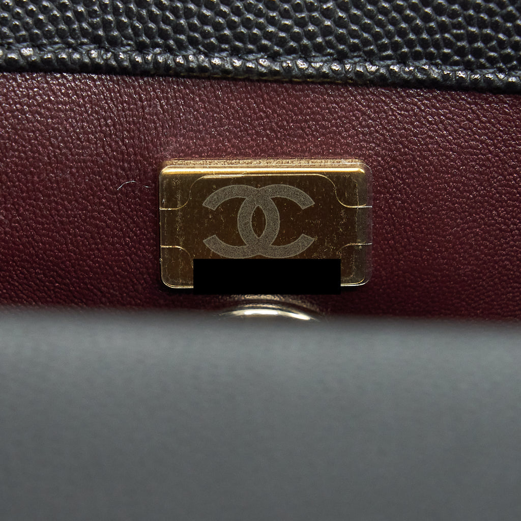 CHANEL 22P SMALL COCO HANDLE CAVIAR BLACK LGHW (MICROCHIP)