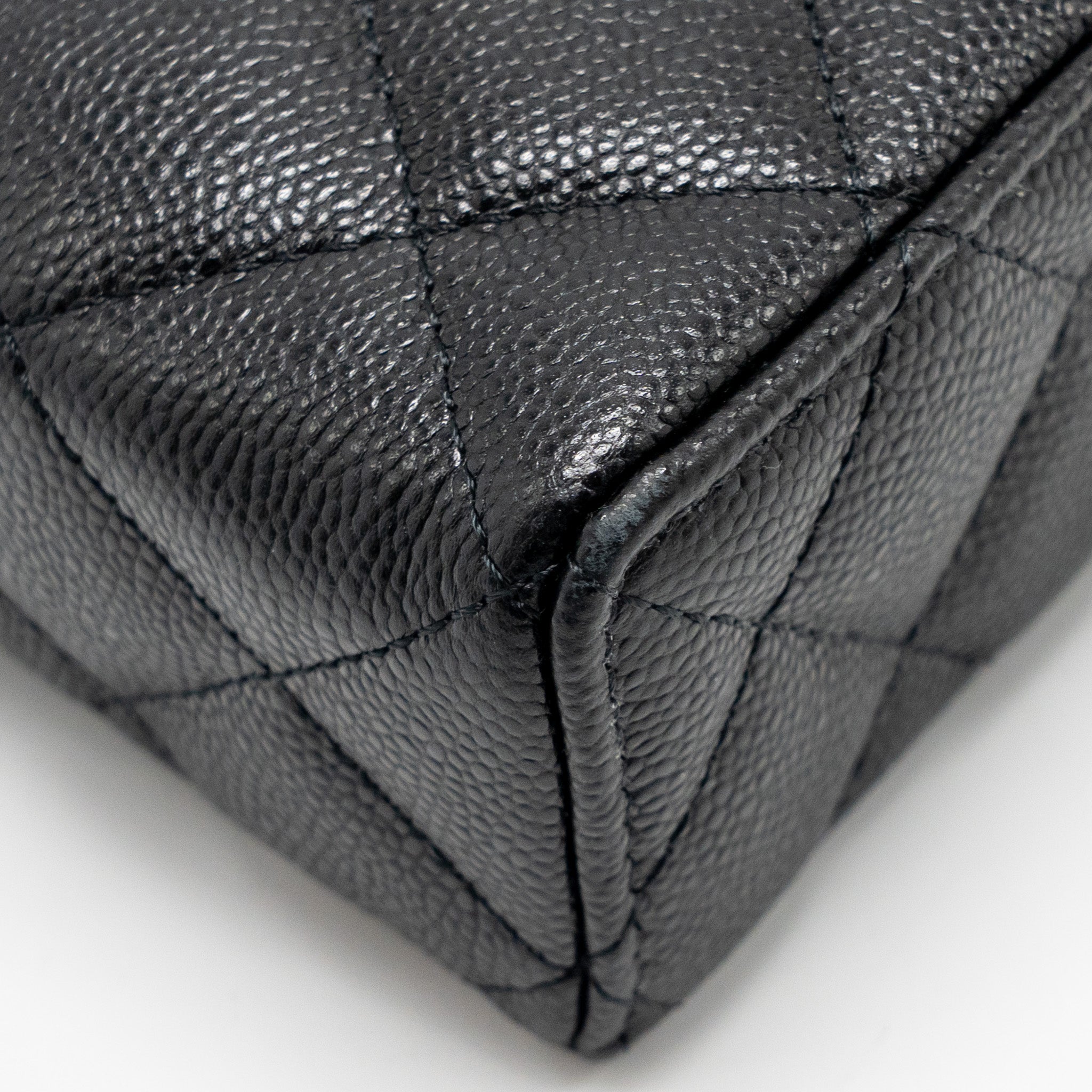CHANEL TOP HANDLE VANITY WITH CHAIN CAVIAR BLACK LGHW (MICROCHIP)