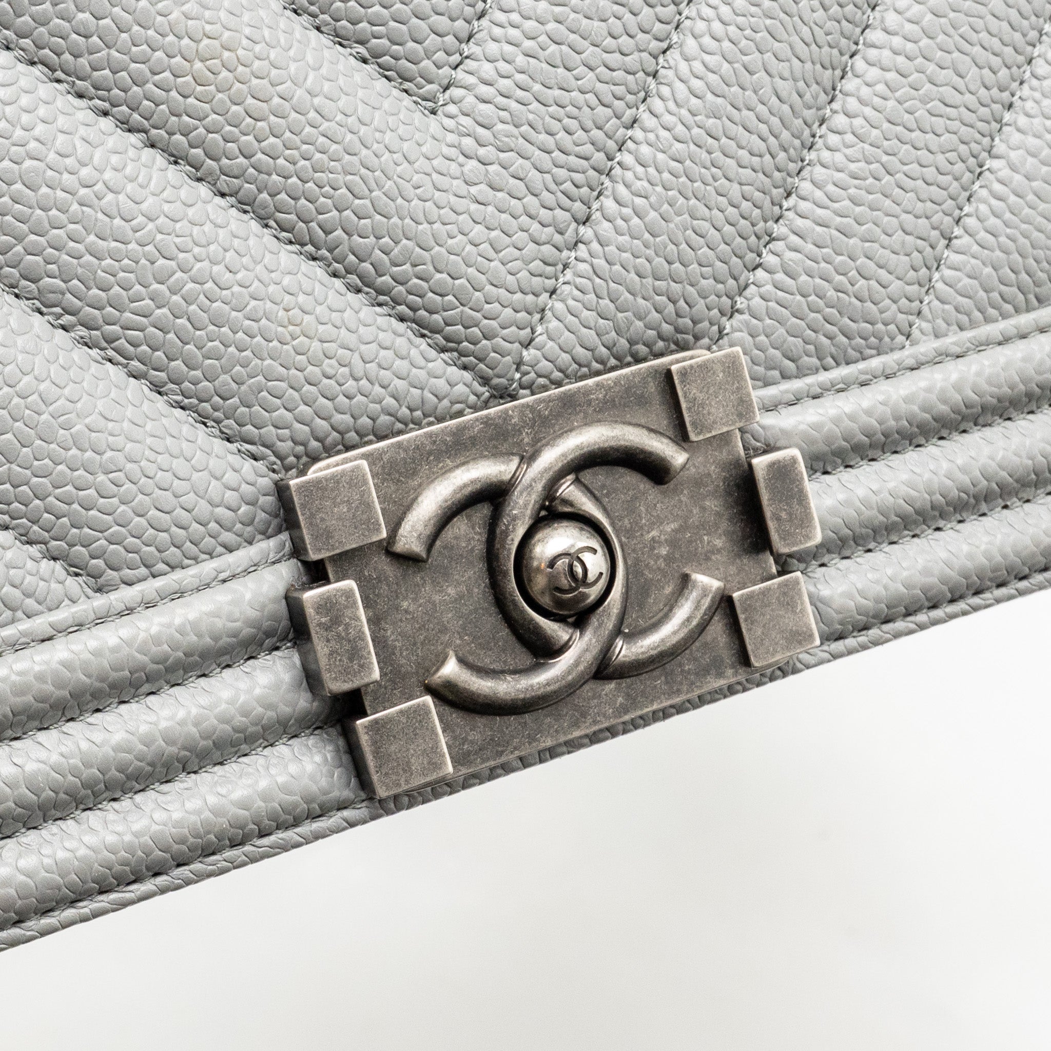 CHANEL MEDIUM BOY BAG CHEVRON CAVIAR GREY RUTHENIUM SILVER HARDWARE