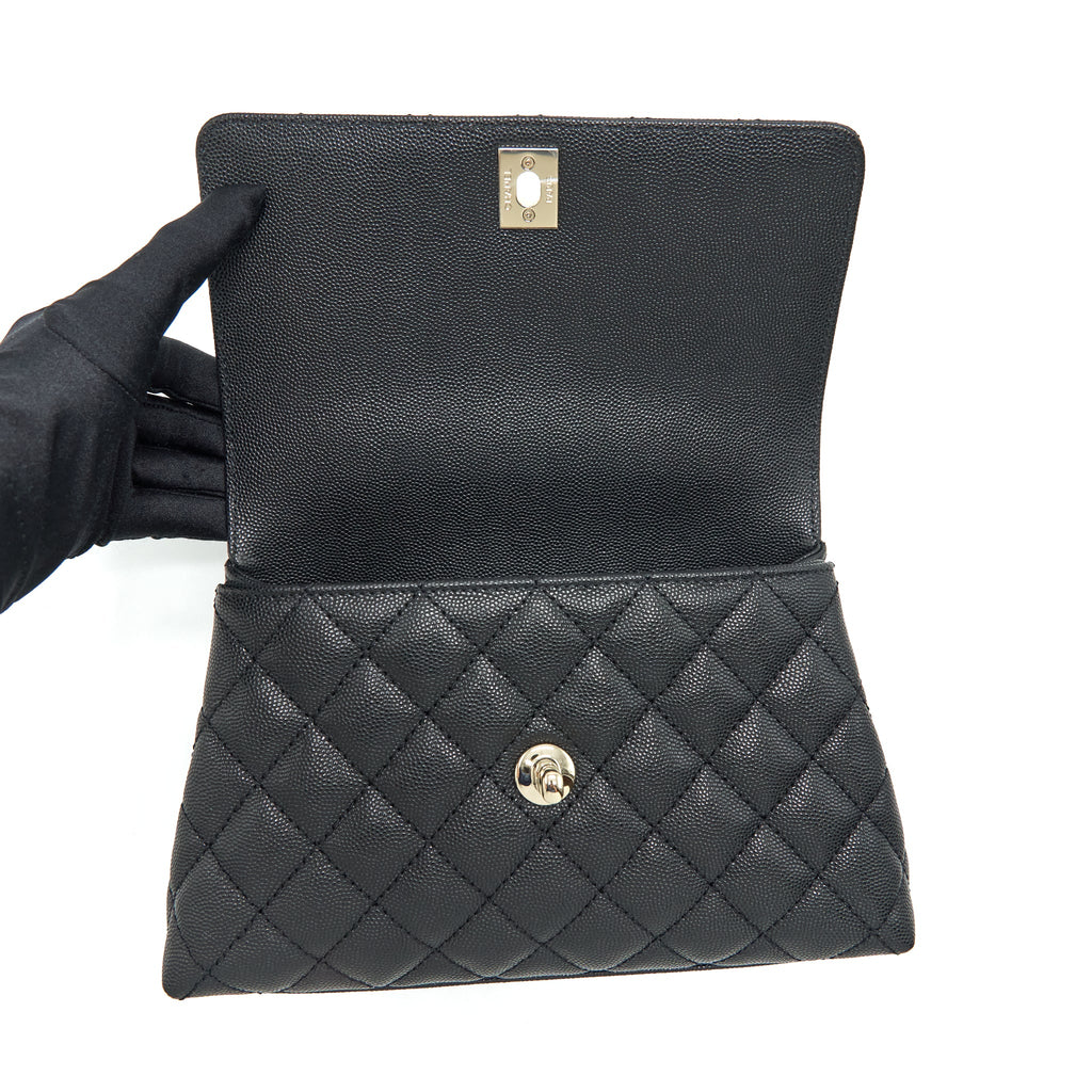 CHANEL 22P SMALL COCO HANDLE CAVIAR BLACK LGHW (MICROCHIP)