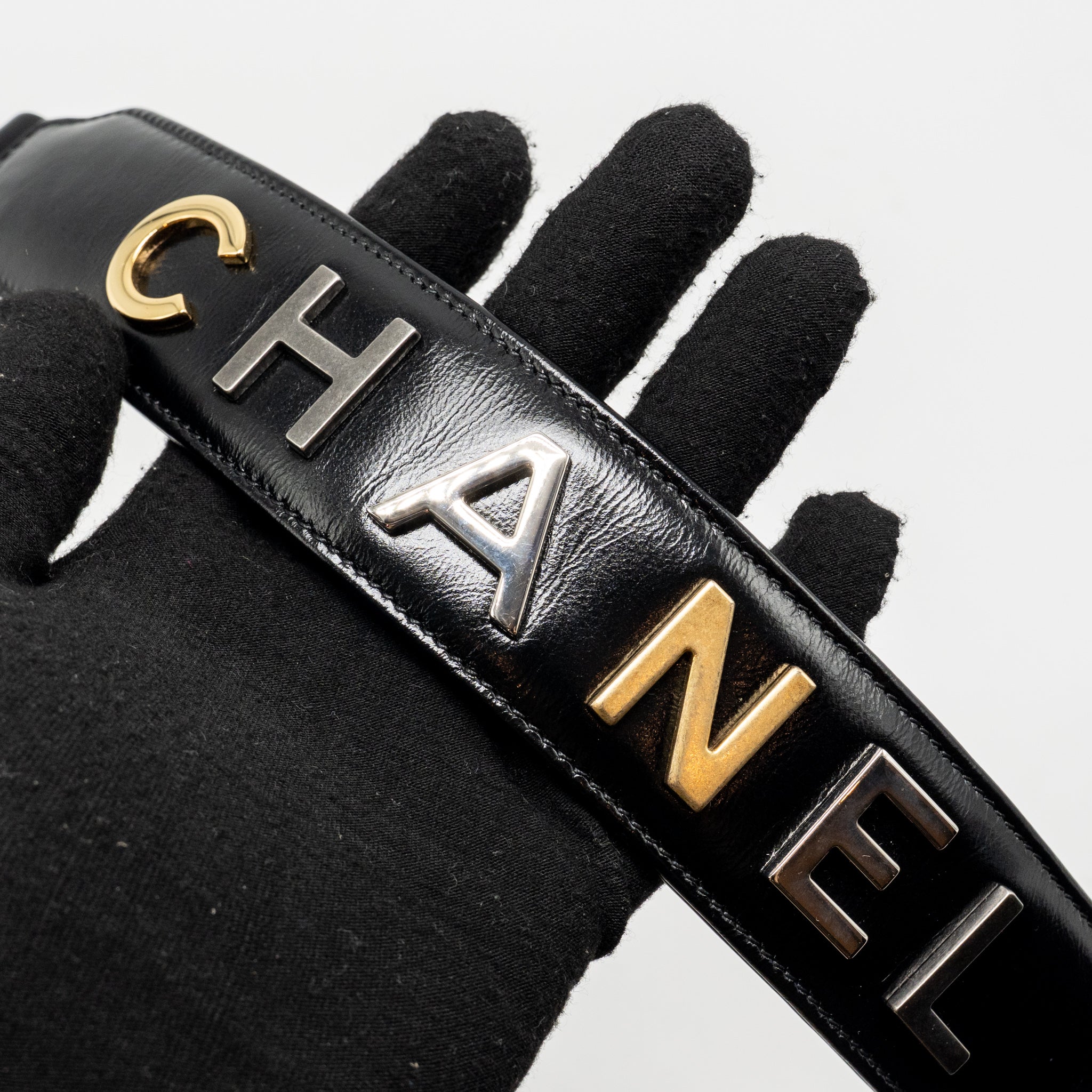 CHANEL SMALL GABRIELLE HOBO BAG WITH TOP HANDLE AGED CALFSKIN BLACK MULTICOLOURED HARDWARE