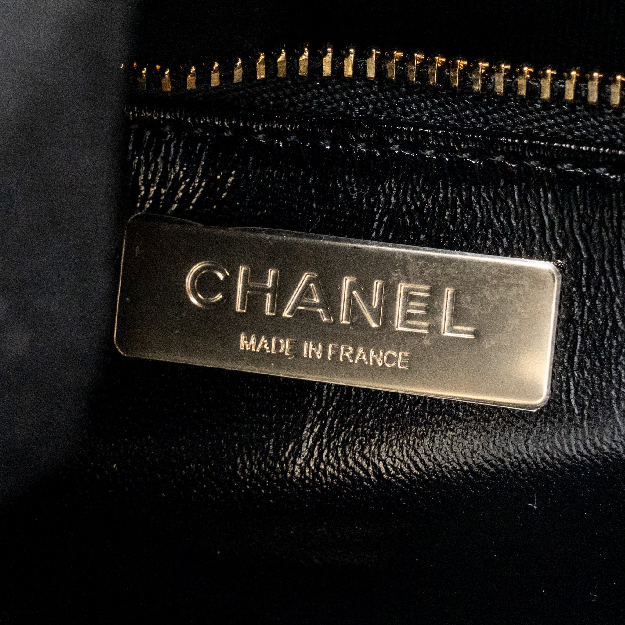 CHANEL 25P MINI 31 BAG SHINY LAMBSKIN BLACK LGHW (MICROCHIP)