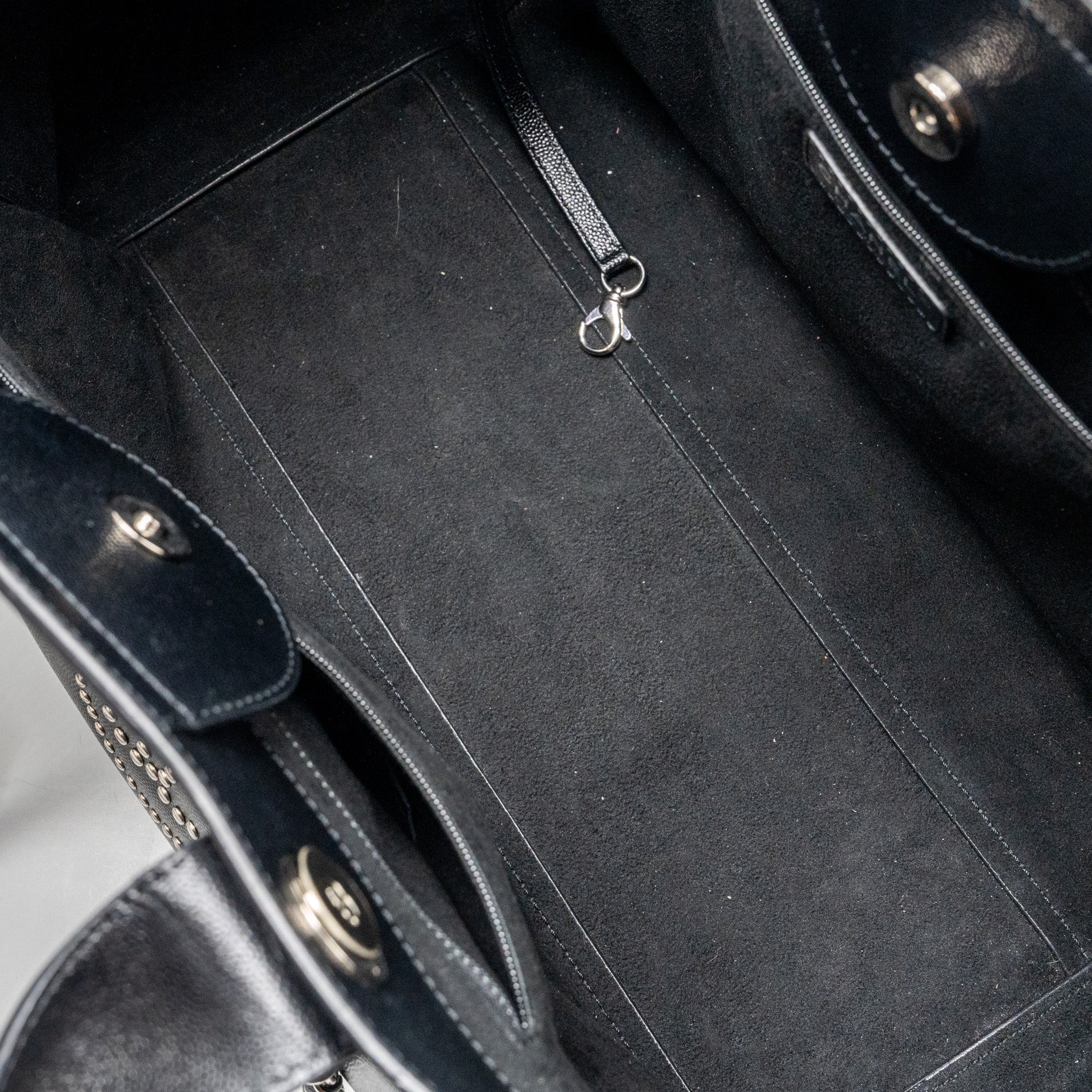 CHANEL DEAUVILLE STUDDED TOTE BAG CAVIAR BLACK SHW