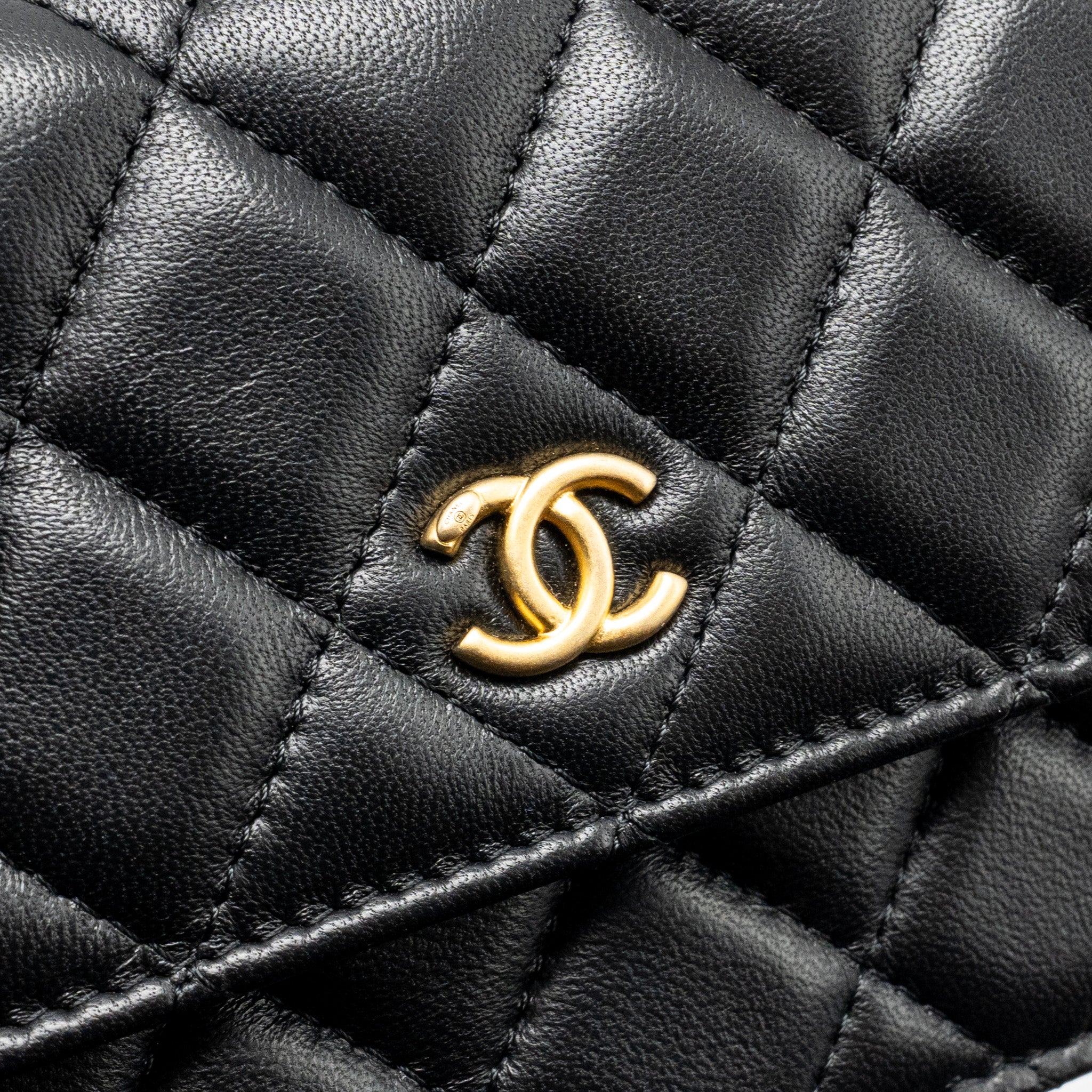 CHANEL PEARL CRUSH MINI FLAP WALLET ON CHAIN LAMBSKIN BLACK GHW (MICROCHIP)