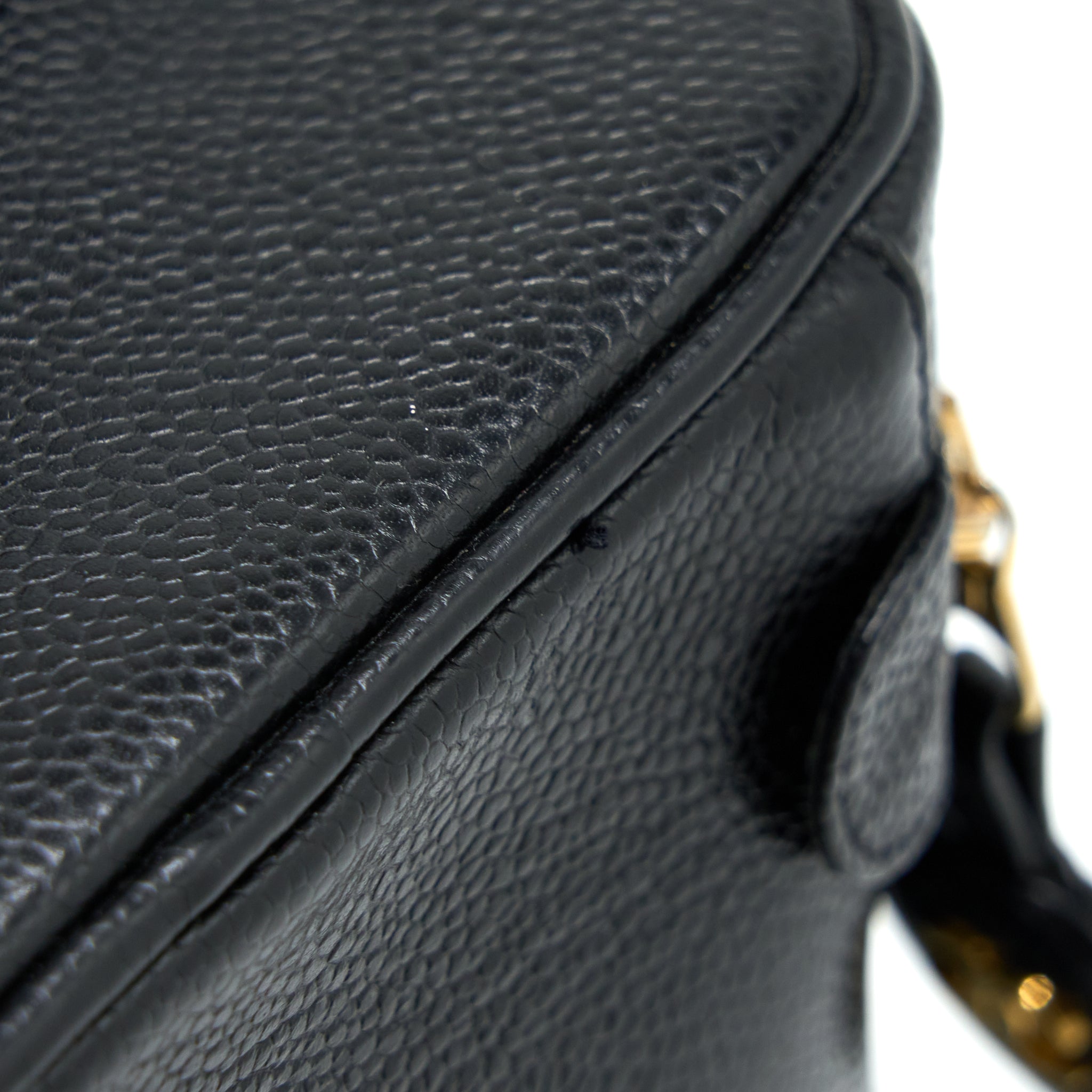 CHANEL VINTAGE VANITY CASE WITH CHAIN CAVIAR BLACK GHW