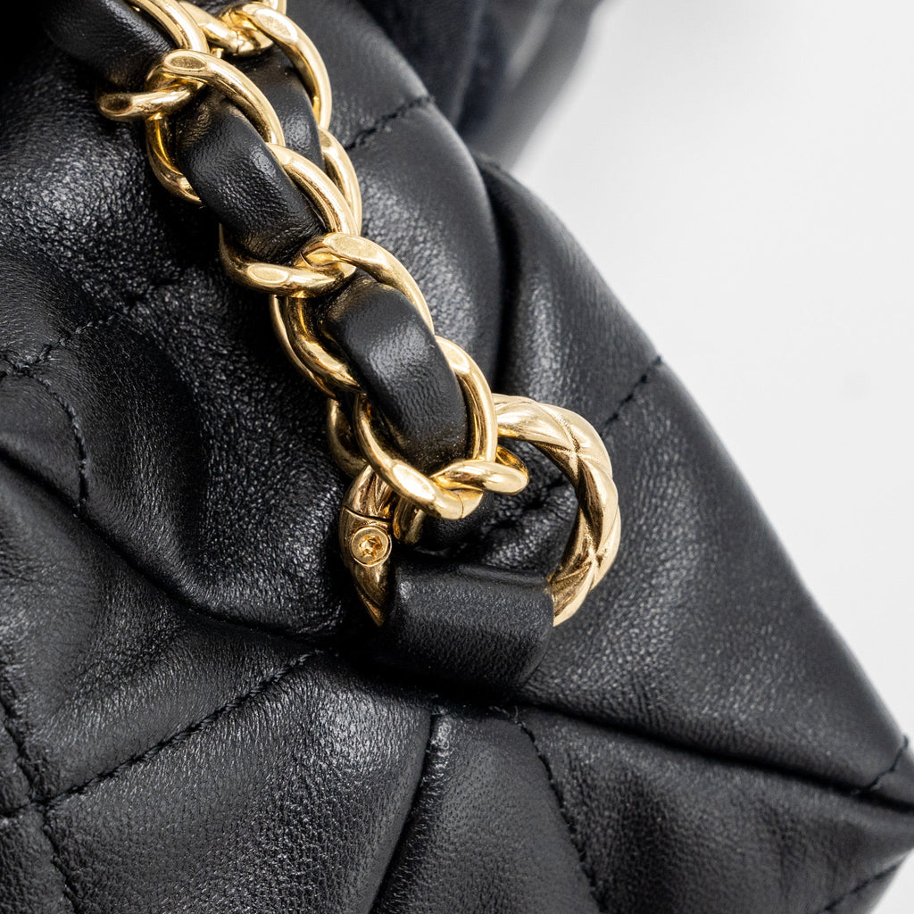 CHANEL 22B HOBO BAG LAMBSKIN BLACK GHW (MICROCHIP)