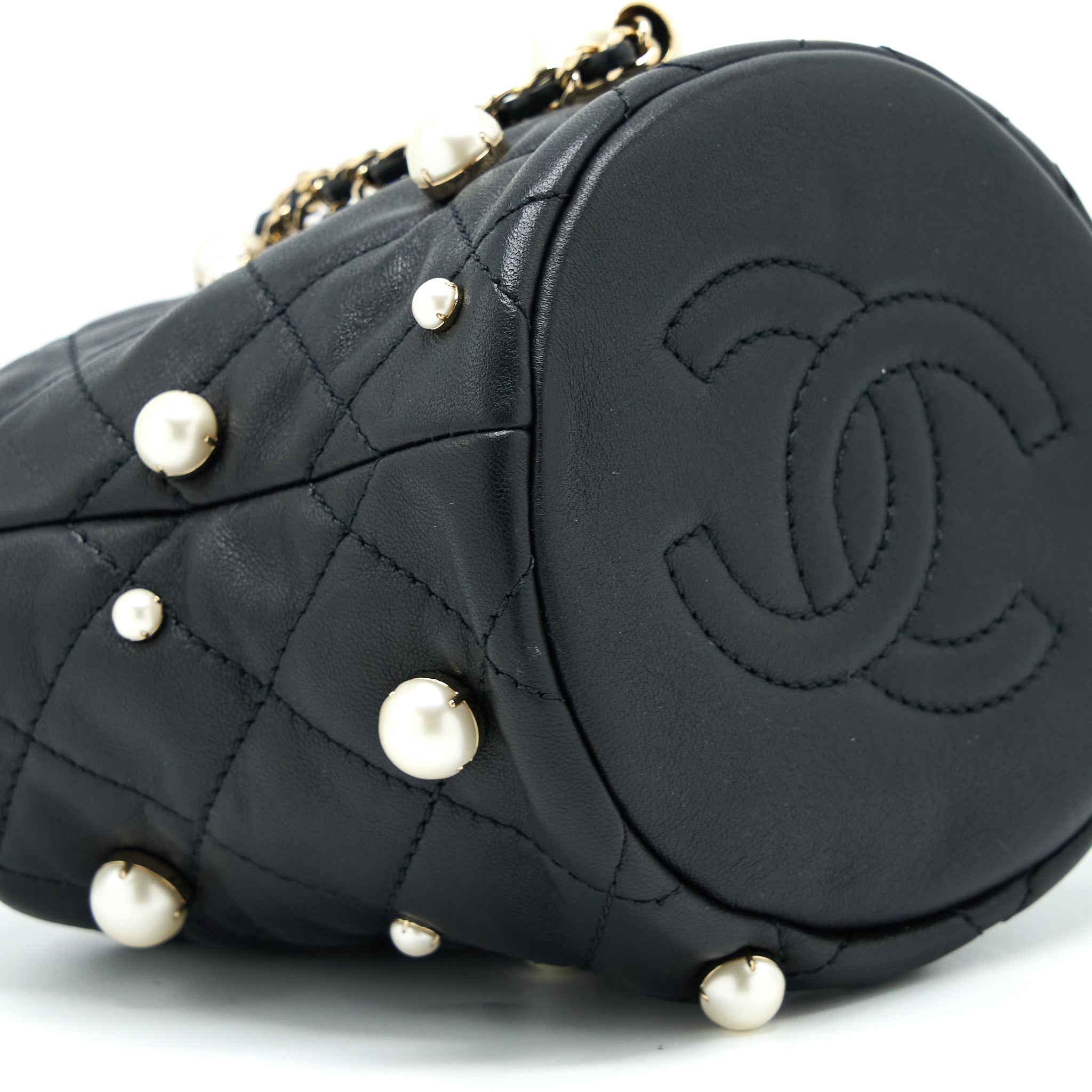 CHANEL MINI PEARLY BUCKET BAG WITH CHAIN LAMBSKIN BLACK LGHW