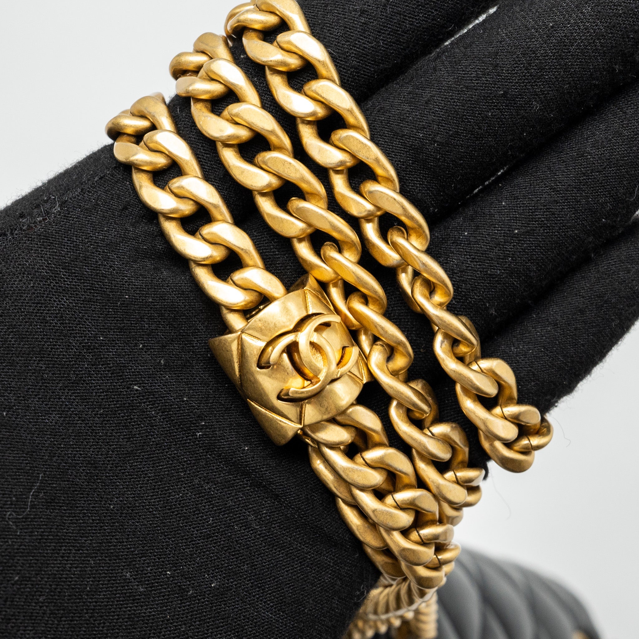 CHANEL 22K GOLD PILLAR ADJUSTABLE CHAIN FLAP BAG LAMBSKIN BLACK BRUSHED GHW (MICROCHIP)
