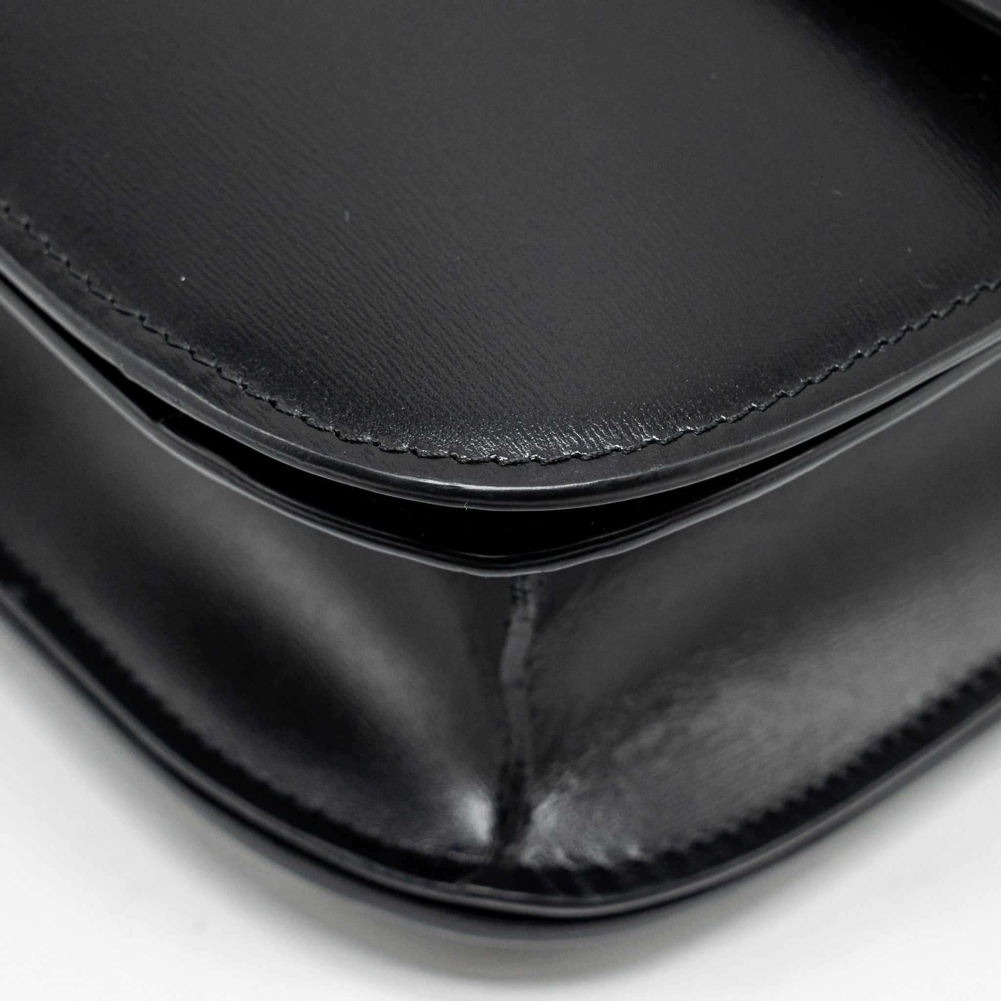 CELINE MEDIUM CLASSIC BOX BAG CALFSKIN BLACK GHW