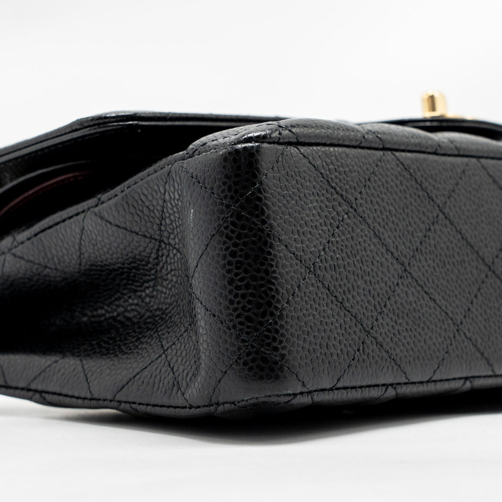 CHANEL MEDIUM CLASSIC DOUBLE FLAP BAG CAVIAR BLACK GHW