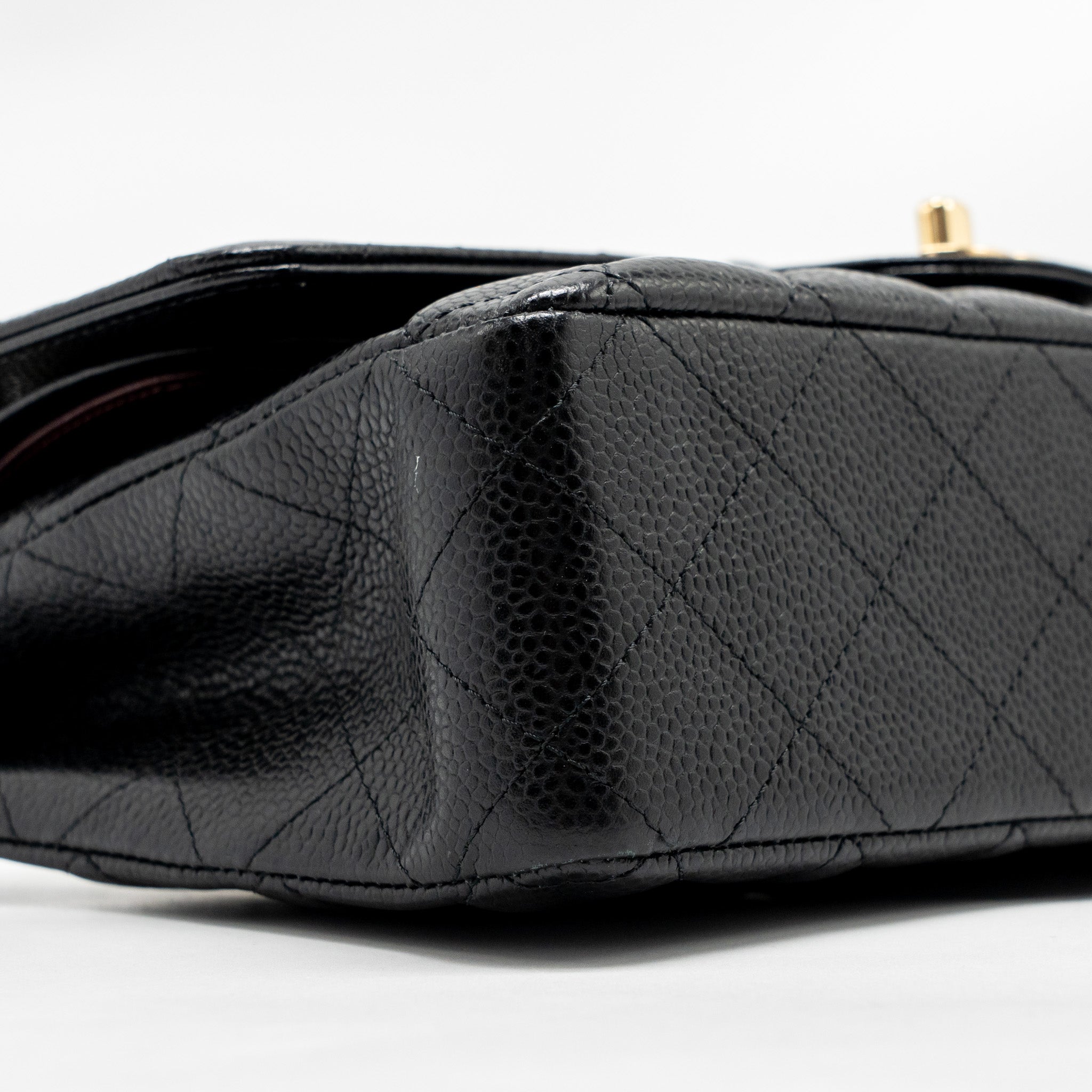 CHANEL MEDIUM CLASSIC DOUBLE FLAP BAG CAVIAR BLACK GHW