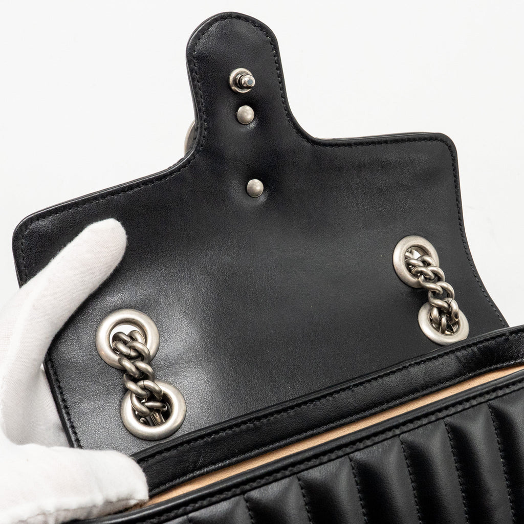 GUCCI SMALL GG MARMONT SHOULDER BAG CALFSKIN BLACK SHW