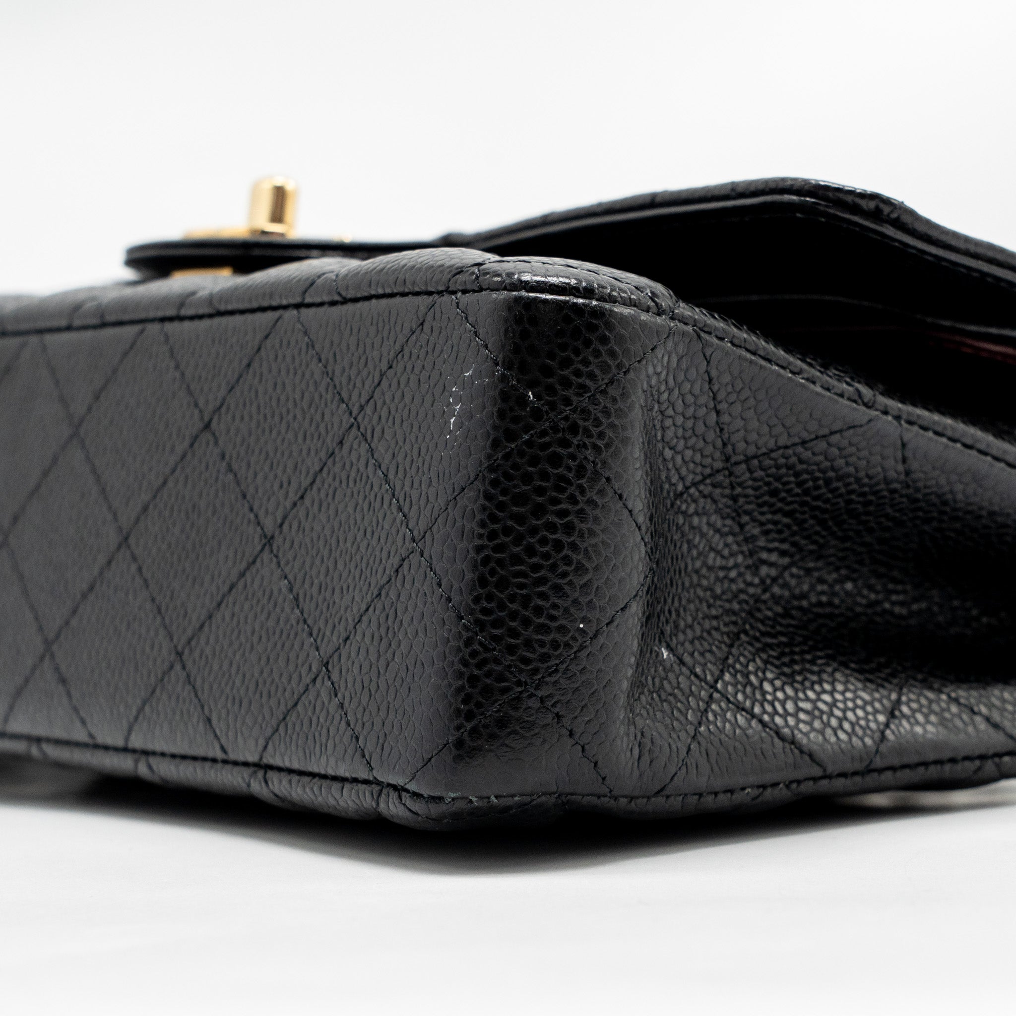 CHANEL MEDIUM CLASSIC DOUBLE FLAP BAG CAVIAR BLACK GHW