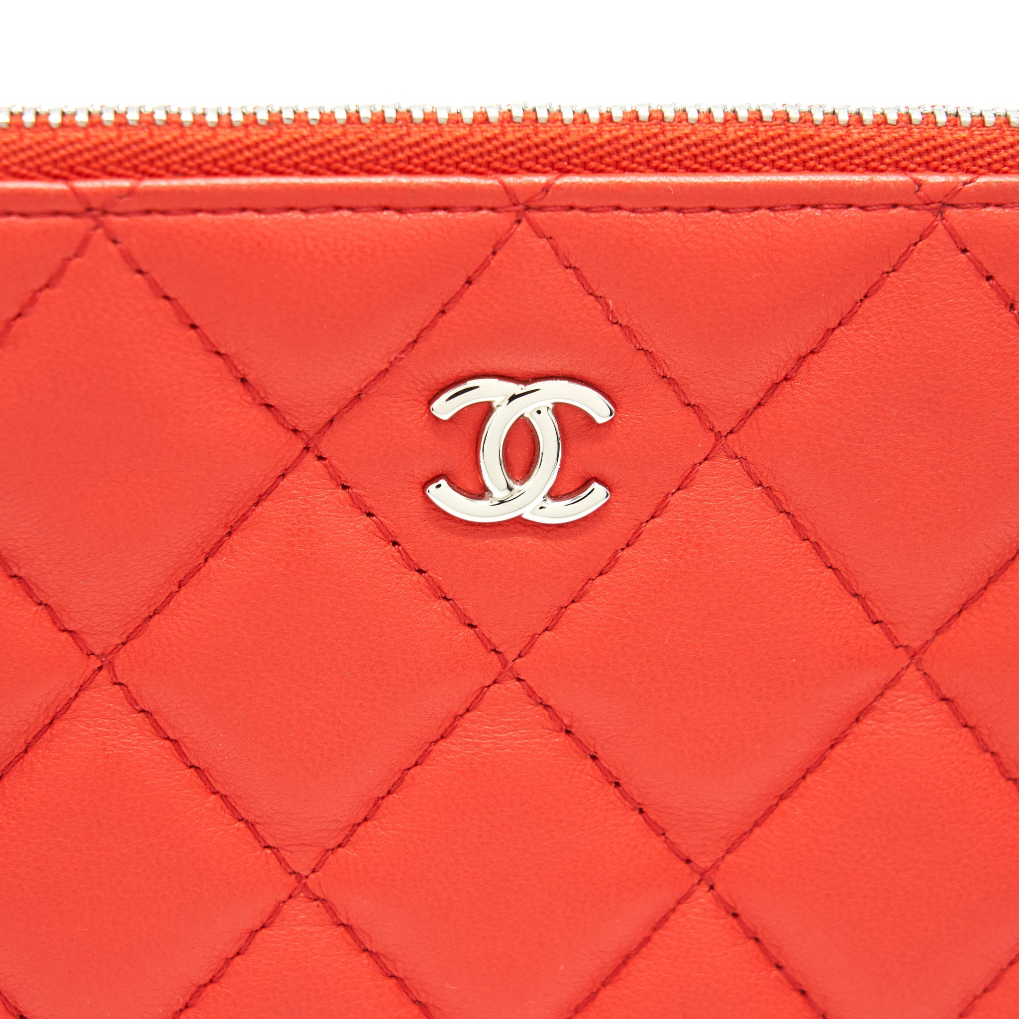 CHANEL SMALL O-CASE POUCH LAMBSKIN RED SHW