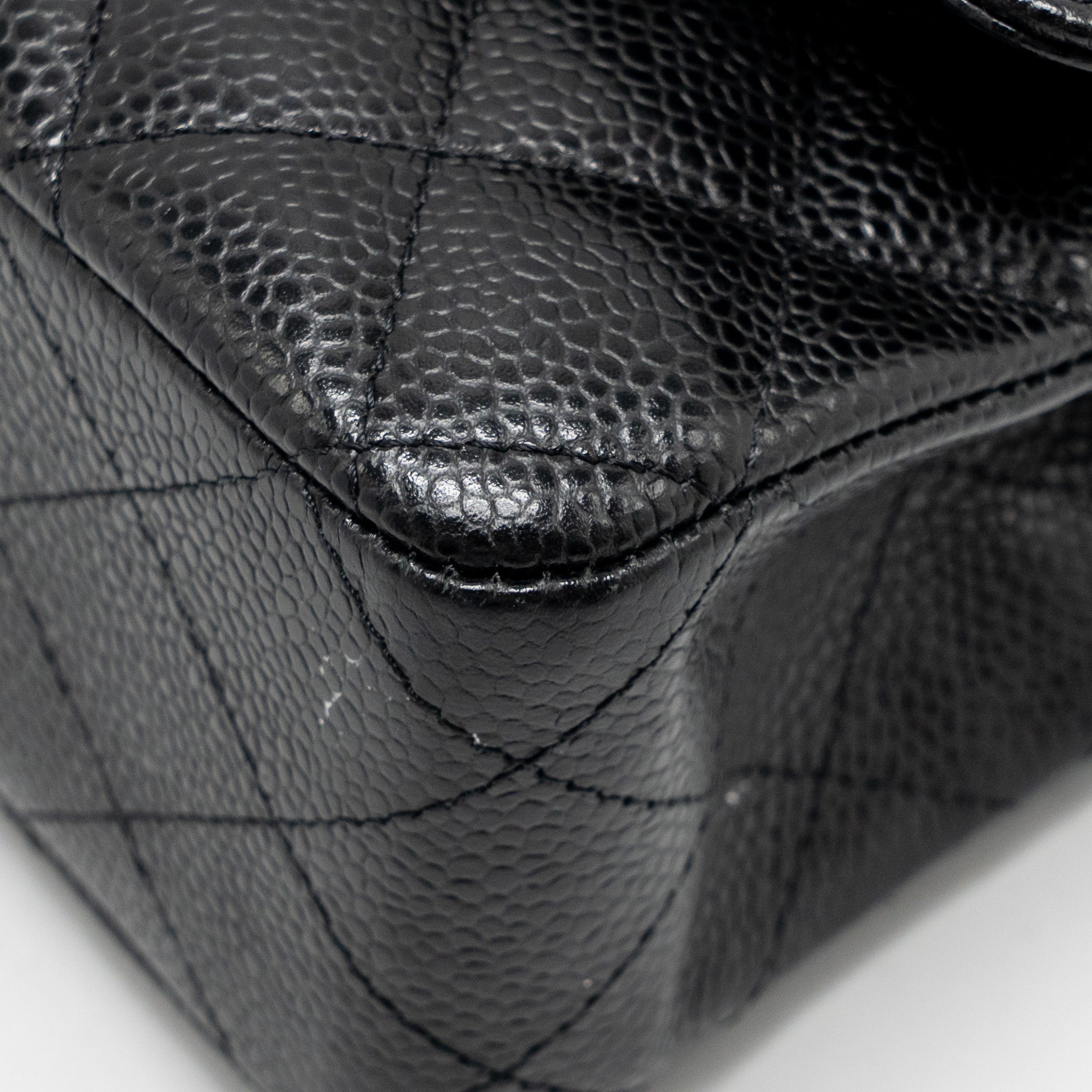 CHANEL MEDIUM CLASSIC DOUBLE FLAP BAG CAVIAR BLACK GHW
