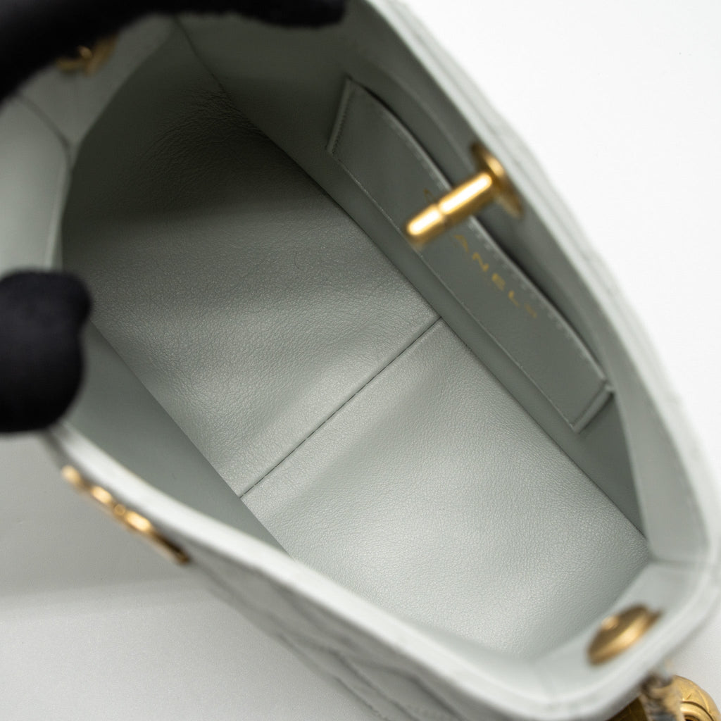 CHANEL PEARL CRUSH HOBO BAG LAMBSKIN LIGHT GREY BRUSHED GHW (MICROCHIP)