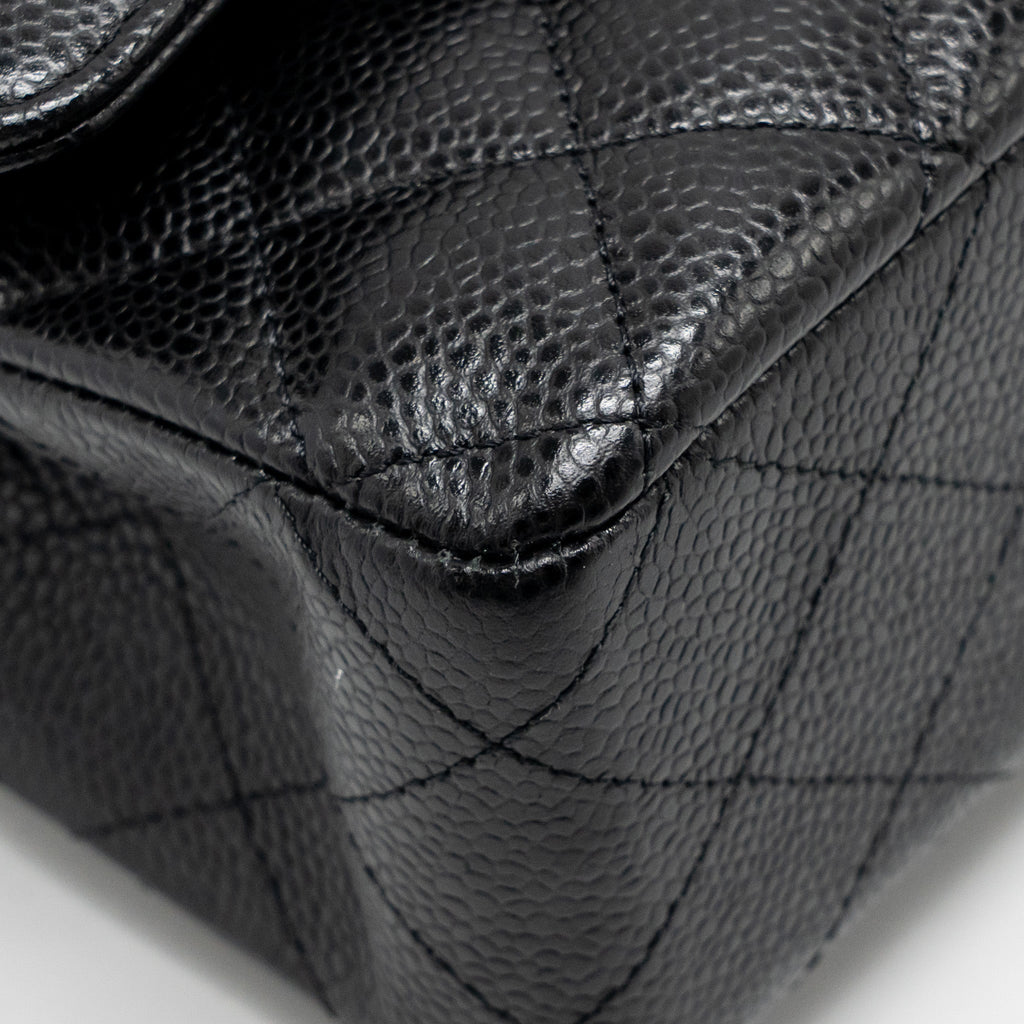 CHANEL MEDIUM CLASSIC DOUBLE FLAP BAG CAVIAR BLACK GHW