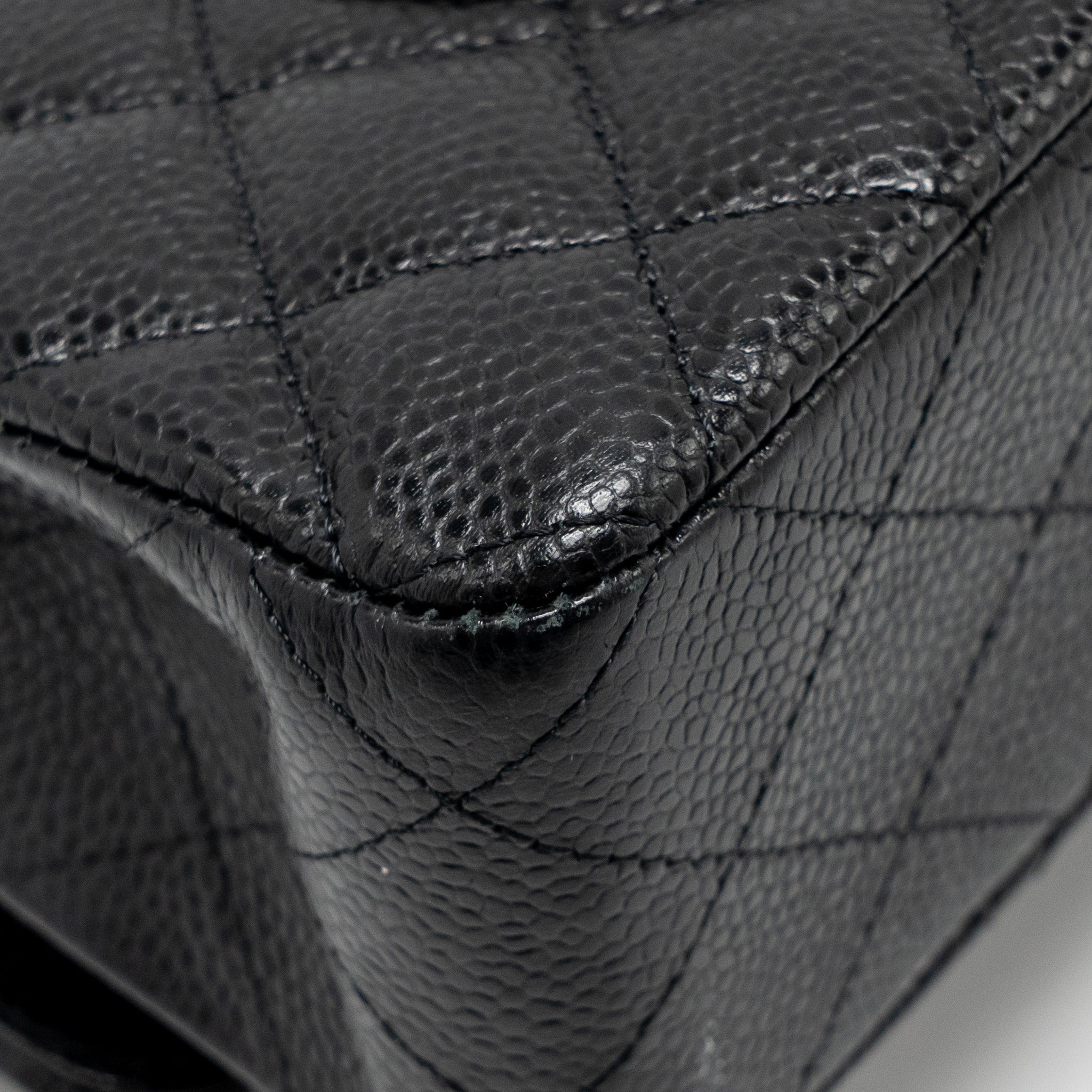 CHANEL MEDIUM CLASSIC DOUBLE FLAP BAG CAVIAR BLACK GHW