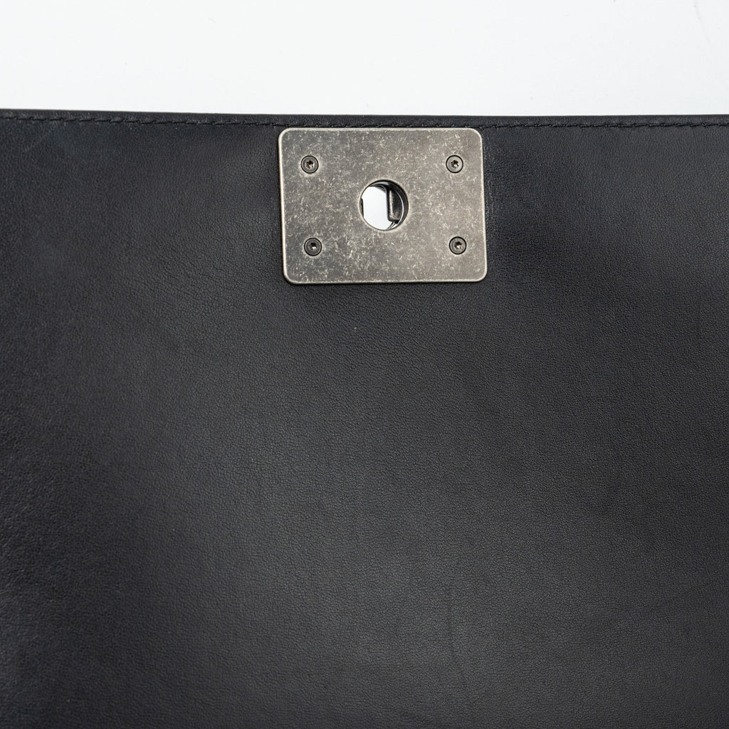 CHANEL NEW MEDIUM BOY BAG LAMBSKIN BLACK RUTHENIUM HARDWARE
