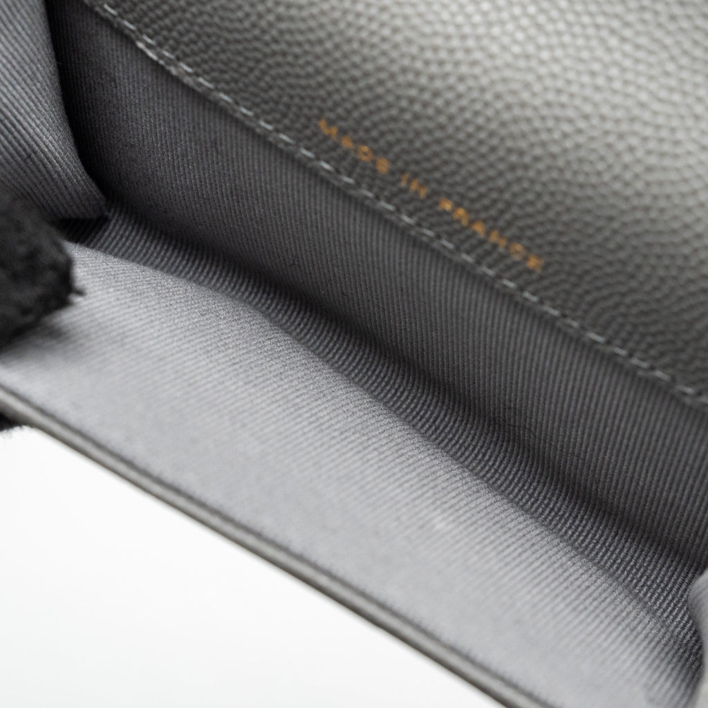 CHANEL CLASSIC FLAP CARD HOLDER CAVIAR GREY LGHW (MICROCHIP)