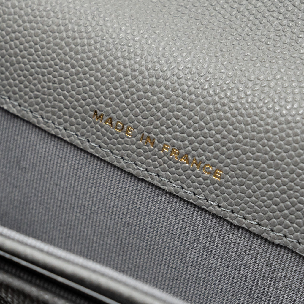 CHANEL CLASSIC FLAP CARD HOLDER CAVIAR GREY LGHW (MICROCHIP)