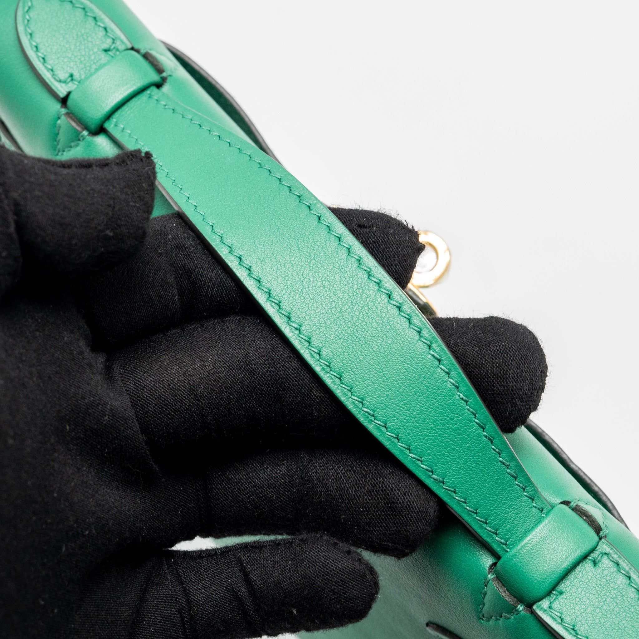 HERMES KELLY POCHETTE SWIFT VERT VERTIGO GHW