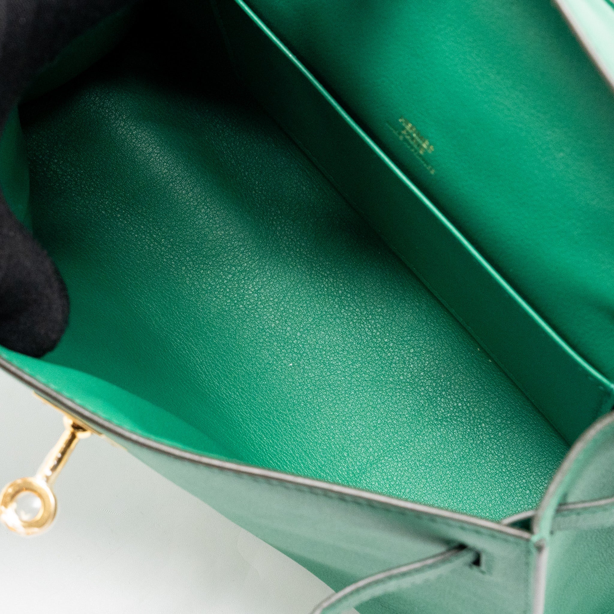HERMES KELLY POCHETTE SWIFT VERT VERTIGO GHW