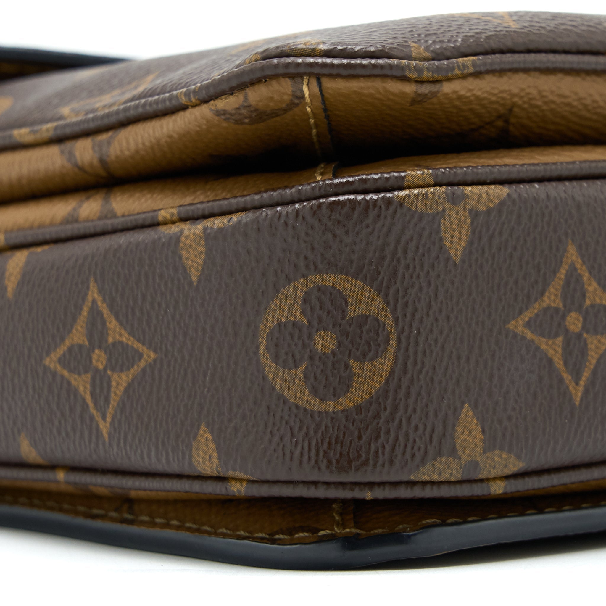 LOUIS VUITTON POCHETTE METIS MONOGRAM REVERSE CANVAS GHW