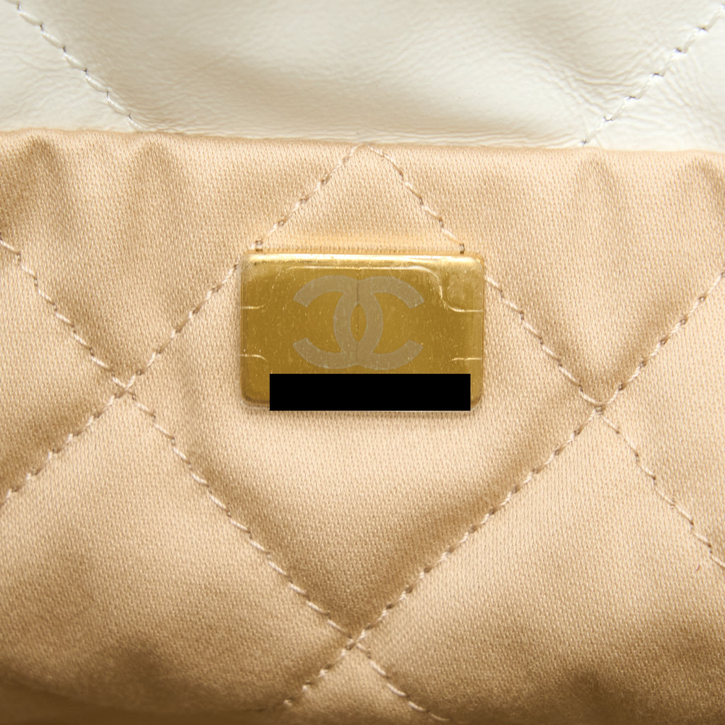CHANEL SMALL 22 BAG SHINY CALFSKIN WHITE GHW (MICROCHIP)