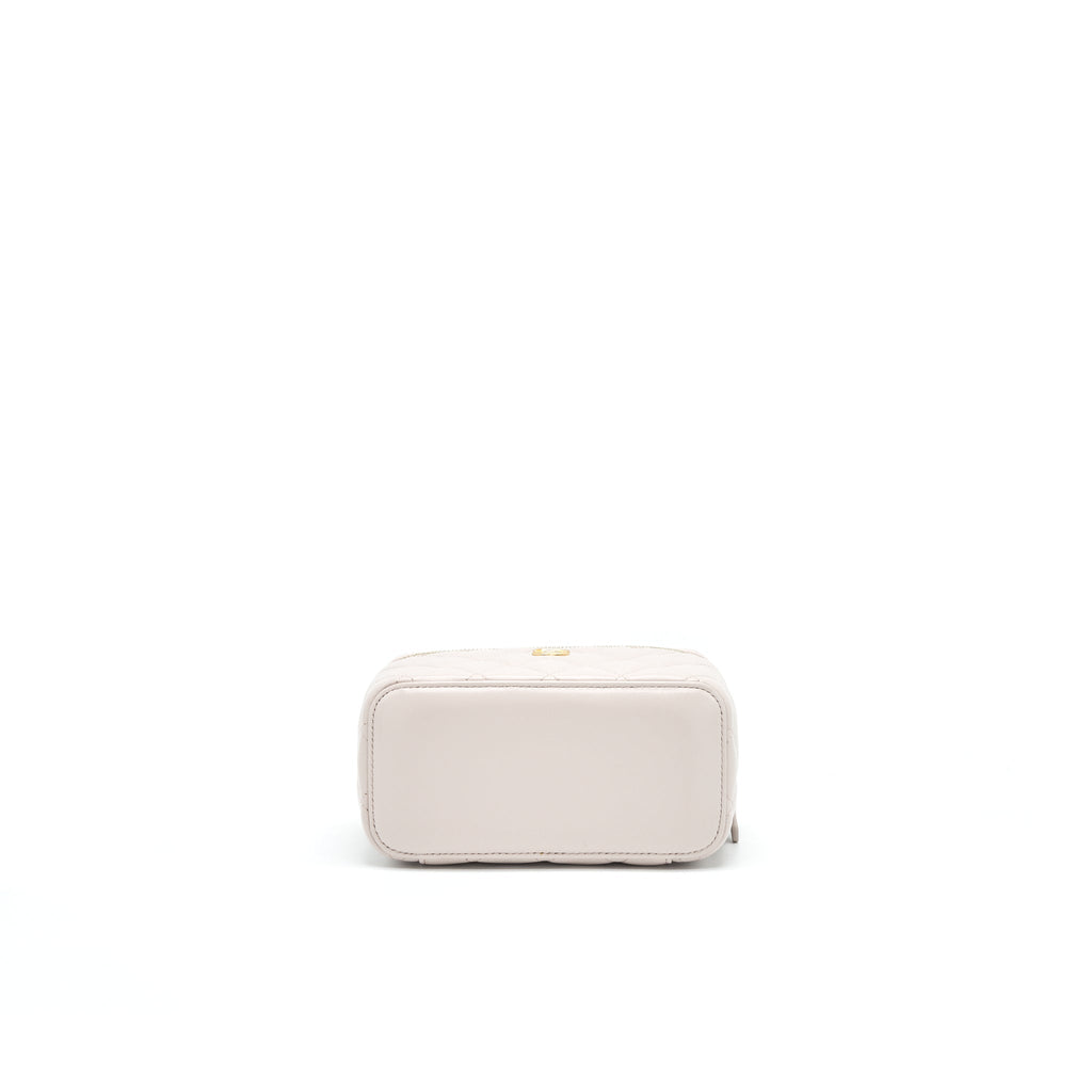 CHANEL PEARL CRUSH LONG VANITY ON CHAIN LAMBSKIN LIGHT PURPLE GHW