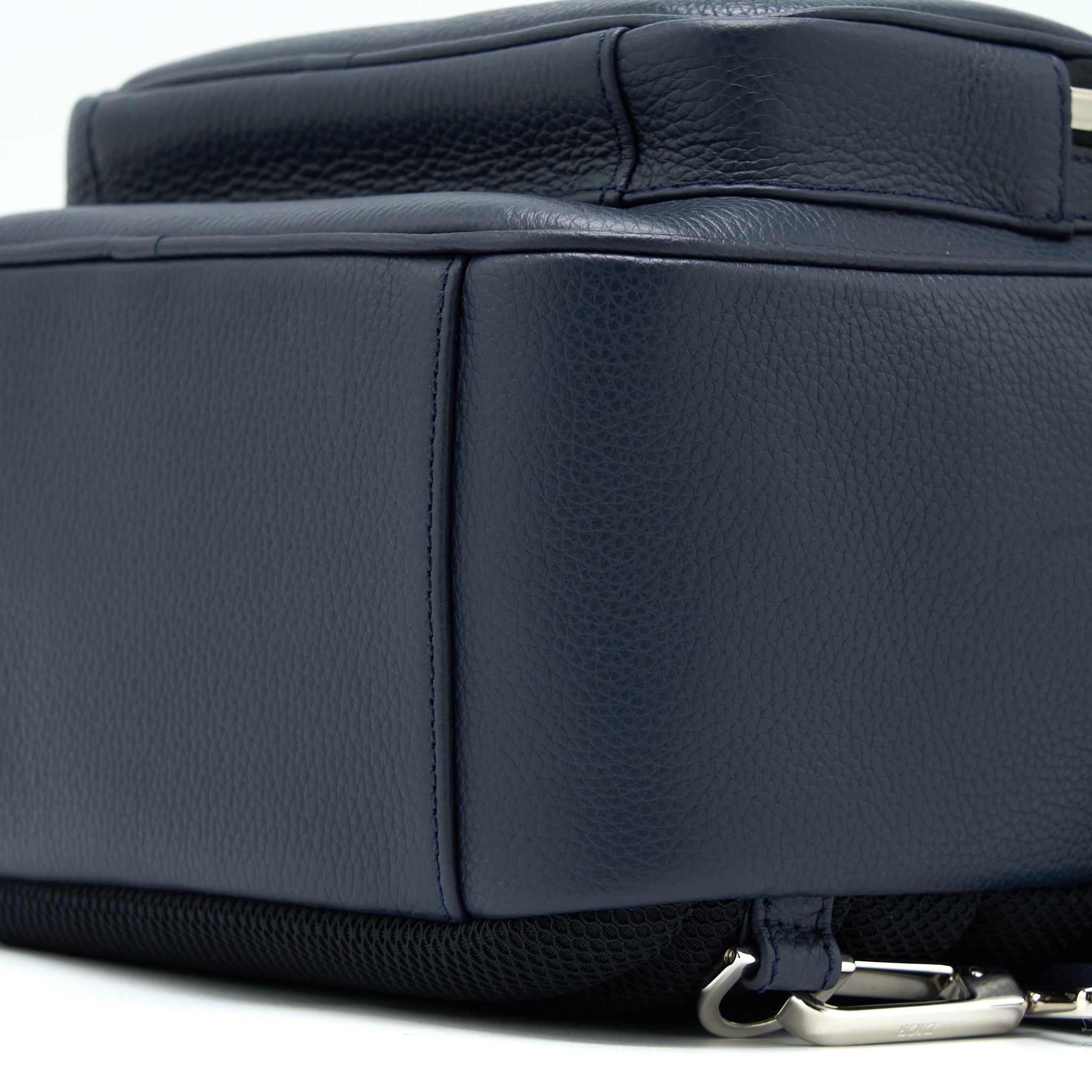 DIOR X STUSSY YEAR OF THE OX SLING BAG CALFSKIN NAVY MULTICOLOUR SHW